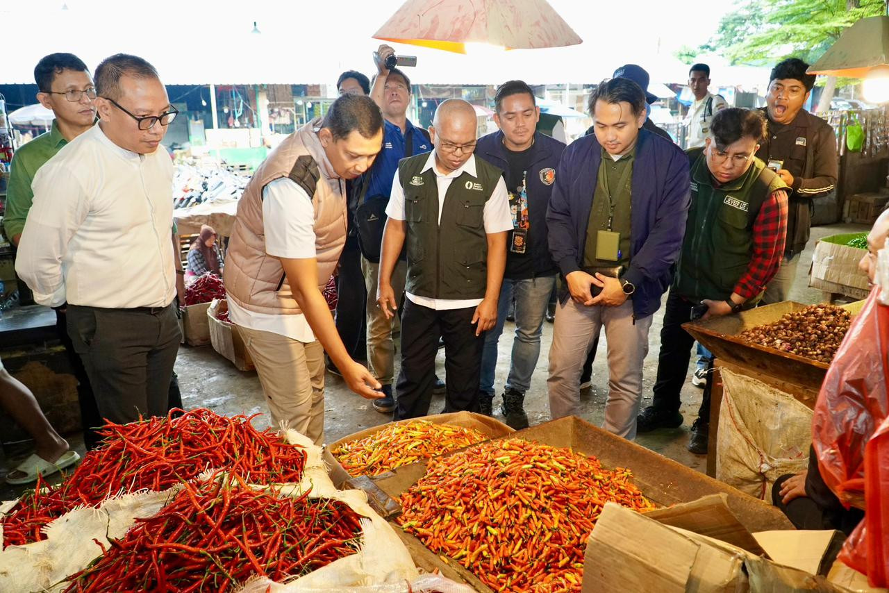 Pasokan dan Distribusi Diperkuat, Harga Cabai di Pasar Induk Kramat Jati Mulai Turun