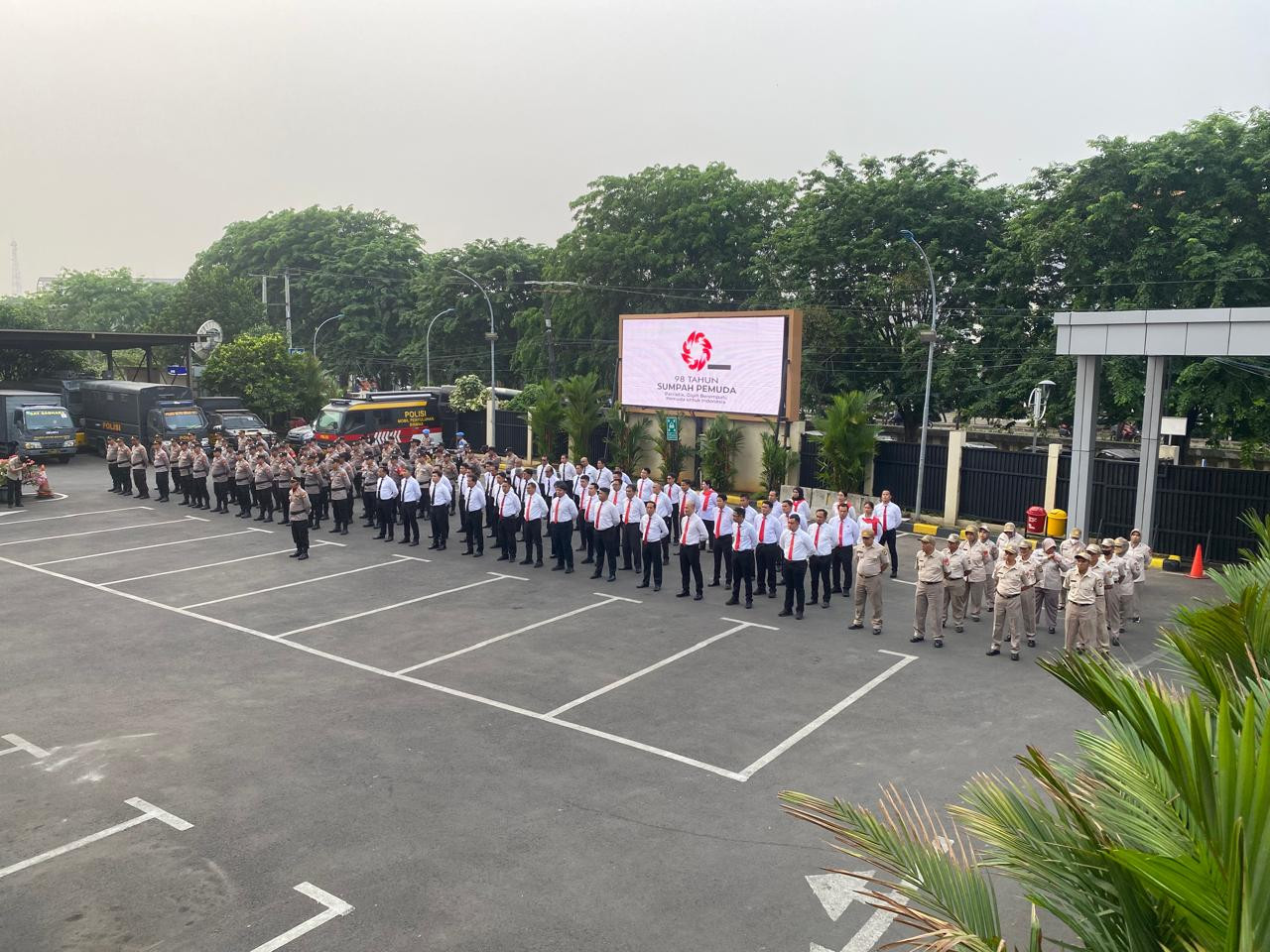 Kapolres Metro Bekasi Kota Gelar Upacara Peringati  Hari Sumpah Pemuda ke - 98 : Antisipasi Pelibatan Pelajar dalam Aksi Berisiko