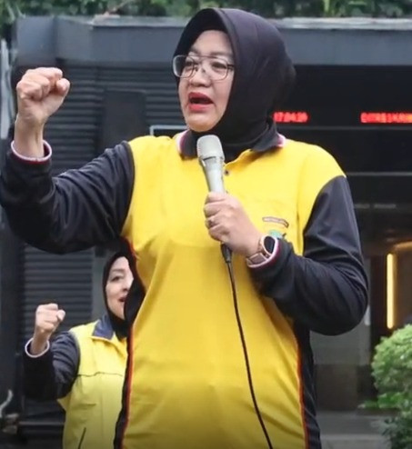 Polwan Polda Metro Jaya Rayakan Hari Kartini dengan Olahraga dan Aksi Bersih Lingkungan