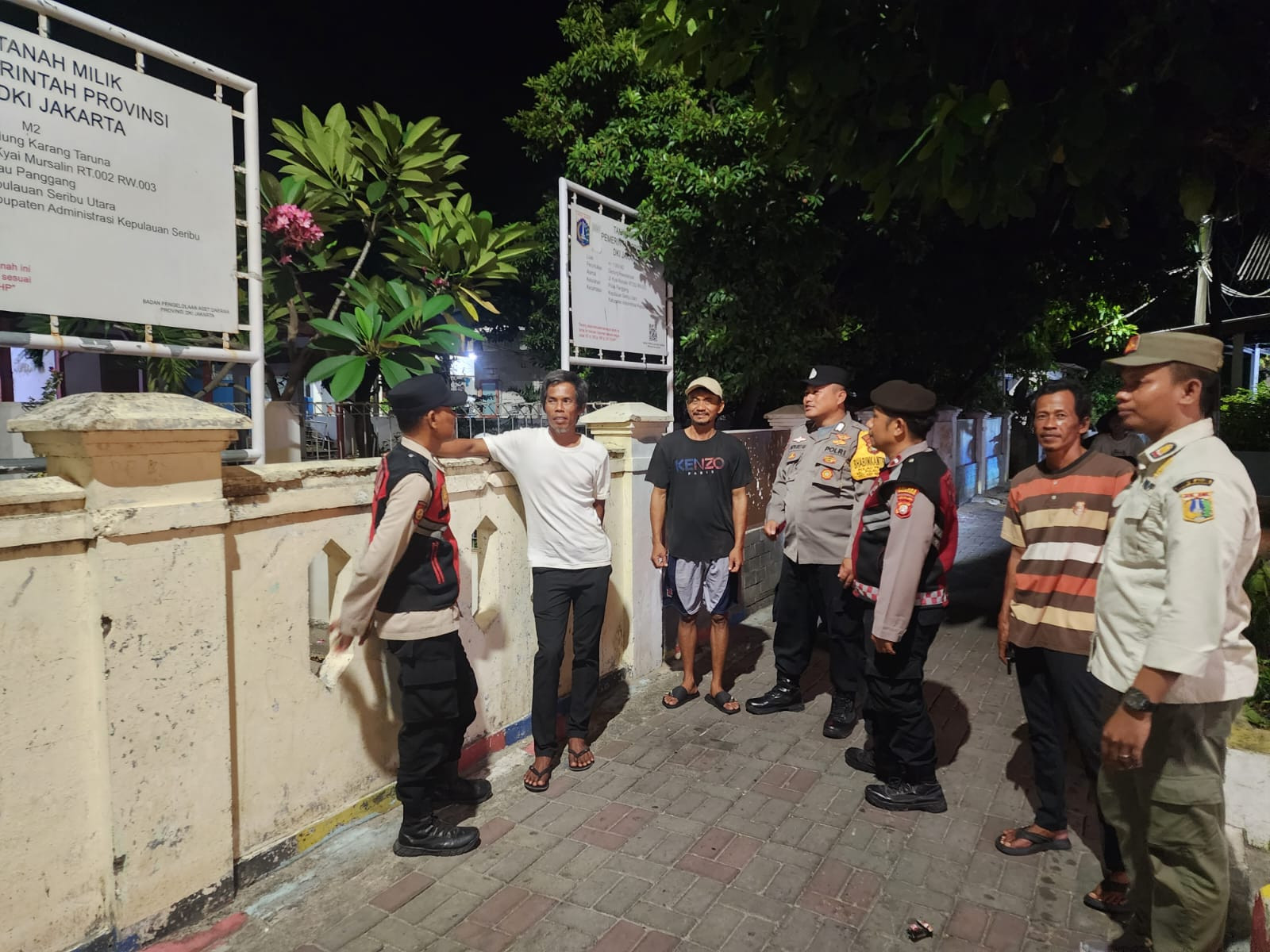 Patroli Malam Gabungan Polsek Kepulauan Seribu Utara, Cegah Tawuran dan Kejahatan Jalanan