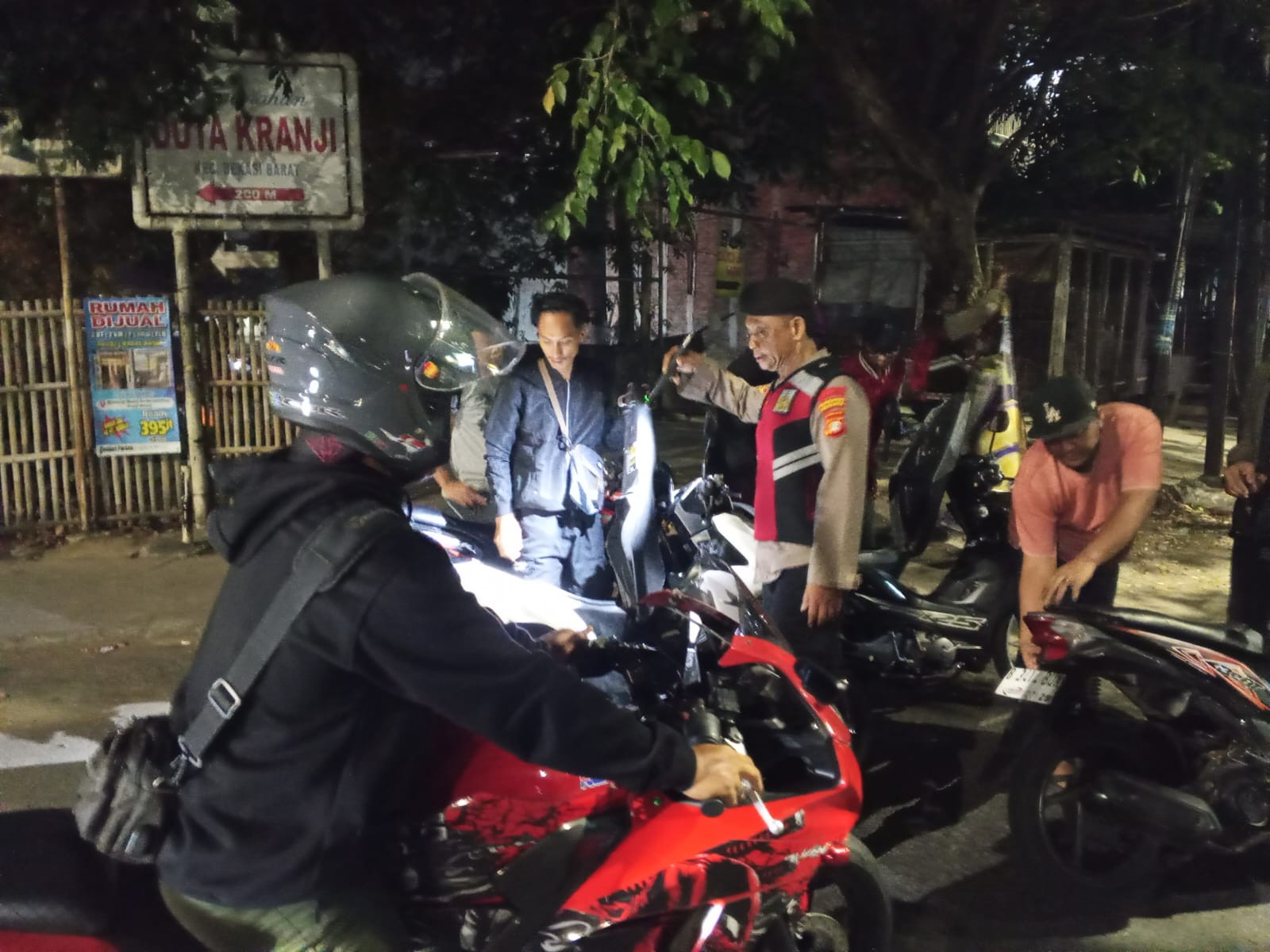 Polsek Bekasi Barat Gelar Razia Stasioner dan Patroli Cegah Kejahatan Jalanan serta Tawuran