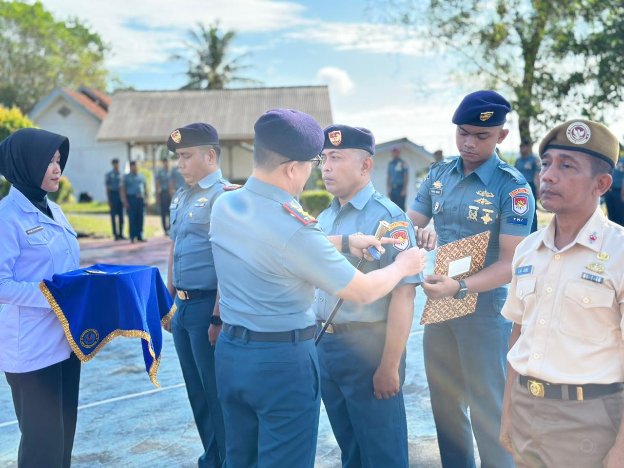 Lanal Dabo Singkep Gelar Upacara Kenaikan Pangkat Personel Periode 1 April 2026