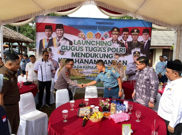 Sebagai Bentuk Sinergitas, Danlanal Bintan Hadiri Acara Launching Gugus Tugas Polri