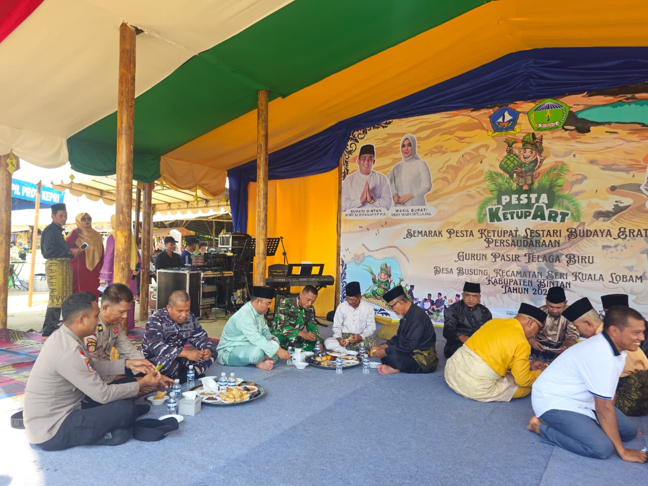 Dukung Kegiatan Masyarakat, PjS. Danposbinter Lobam Hadiri Pesta Ketupat Desa Busung 2026