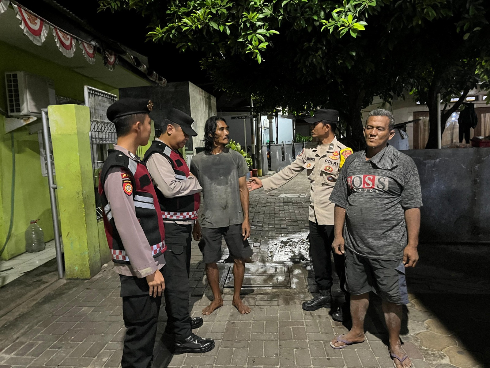 Patroli Gabungan Polsek Kepulauan Seribu Utara Perkuat Siskamling, Cegah Guantibmas dan Sosialisasikan Layanan 110