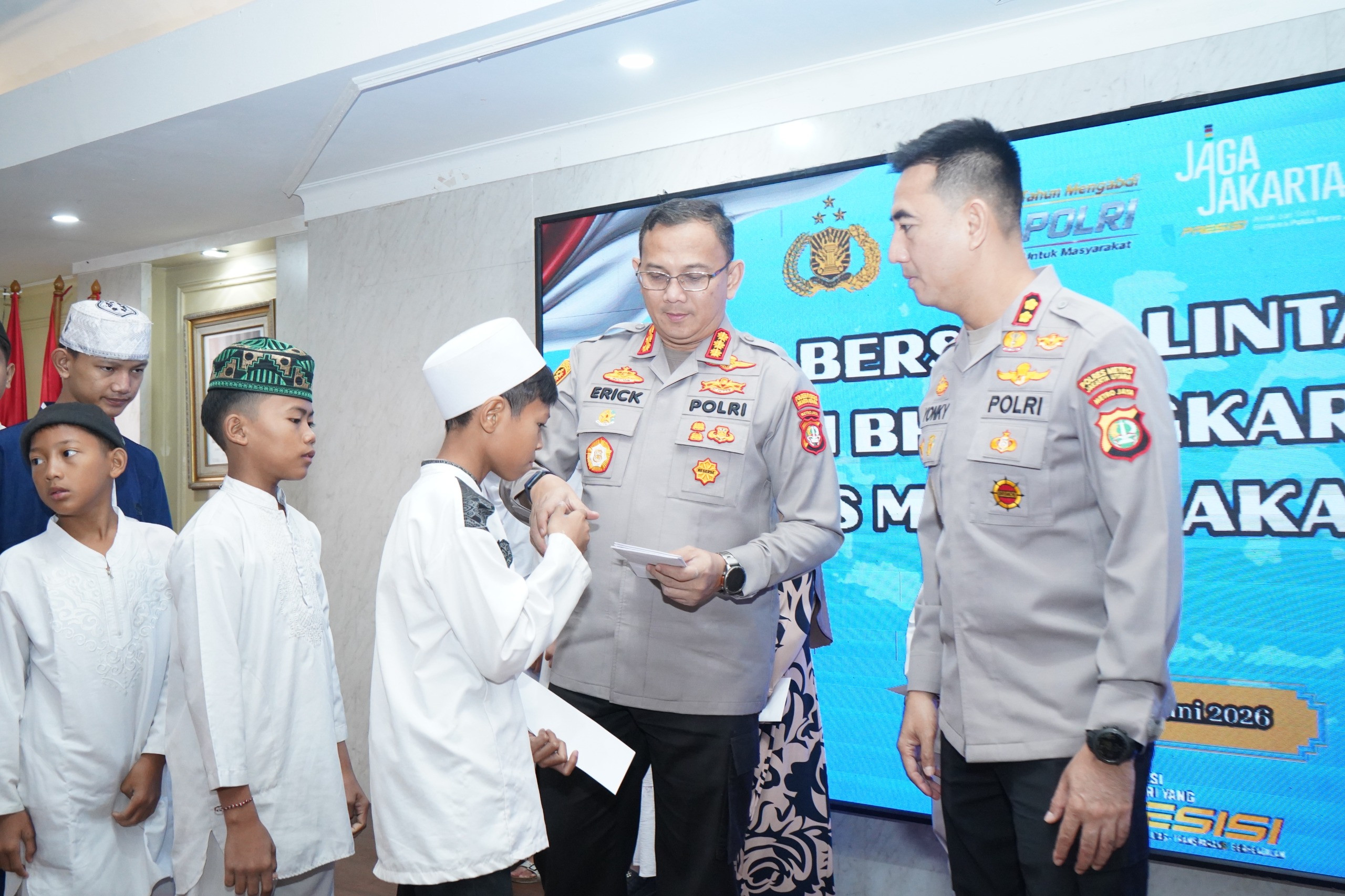 Polres Metro Jakarta Utara Gelar Doa Lintas Agama dan Santuni Anak Yatim Sambut Hari Bhayangkara ke-80