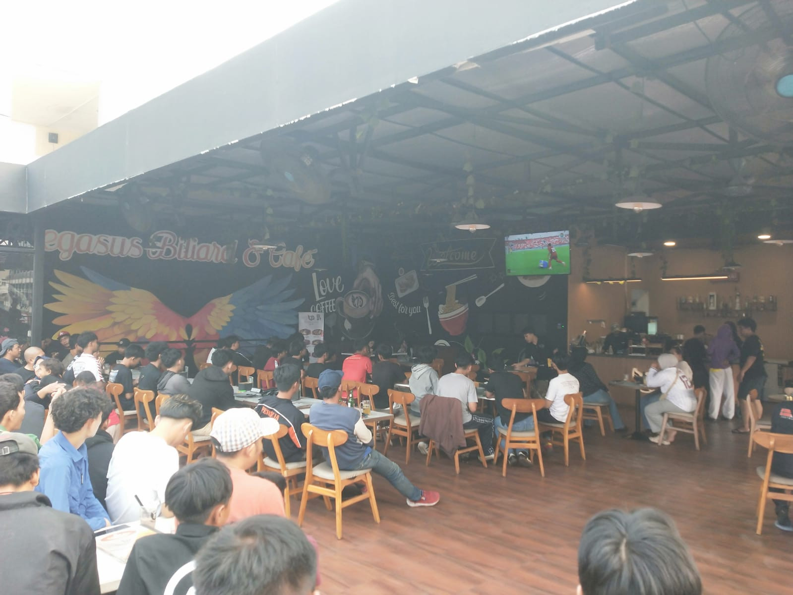 Polsek Metro Penjaringan Amankan Nobar Persija vs Persib di Pejagalan, Puluhan Jakmania Hadir