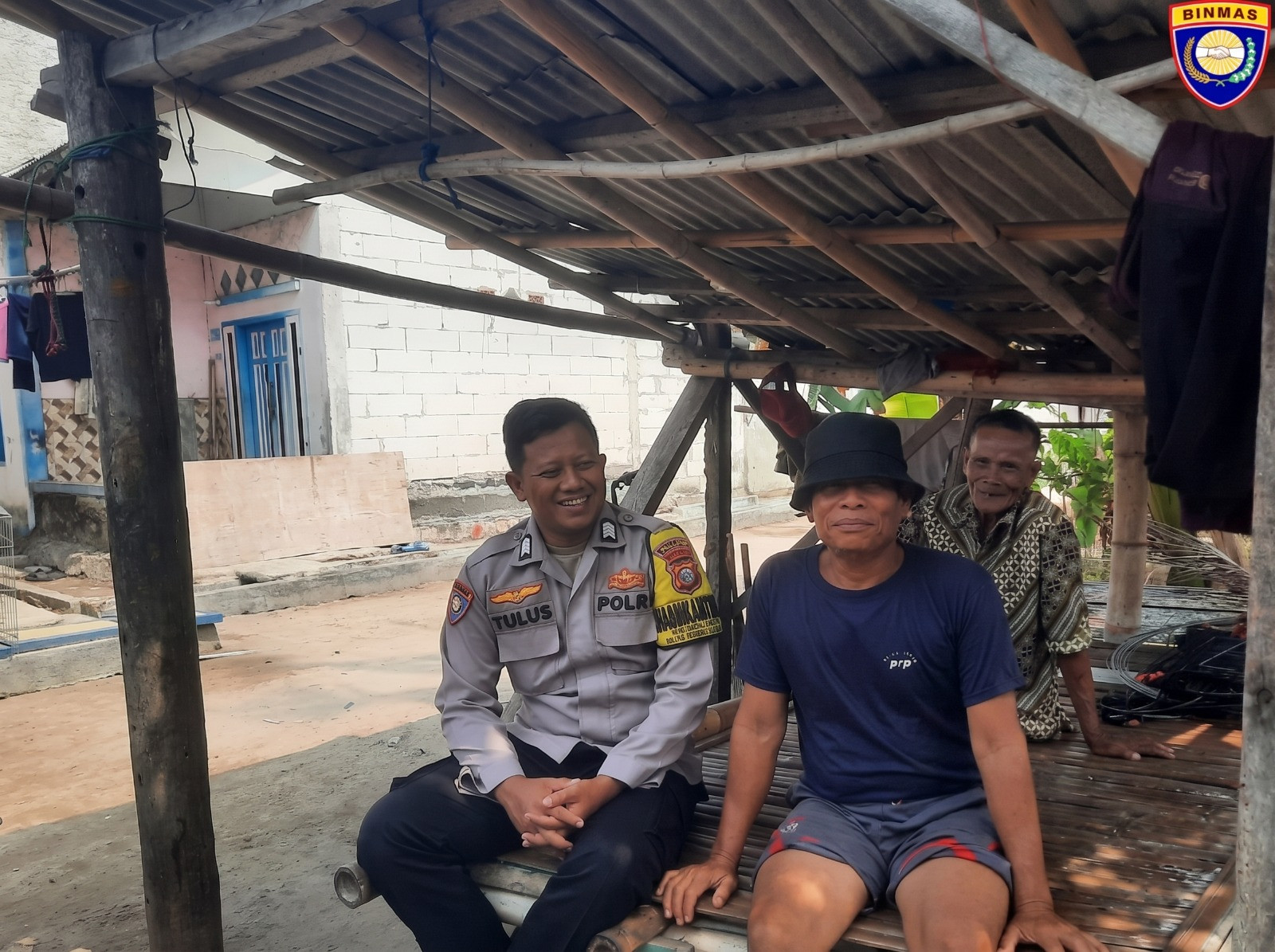 Jakarta On The Spot di Pulau Lancang, Bhabinkamtibmas Imbau Warga Tak Mudah Percaya Hoaks dan Sosialisasikan Polisi 110
