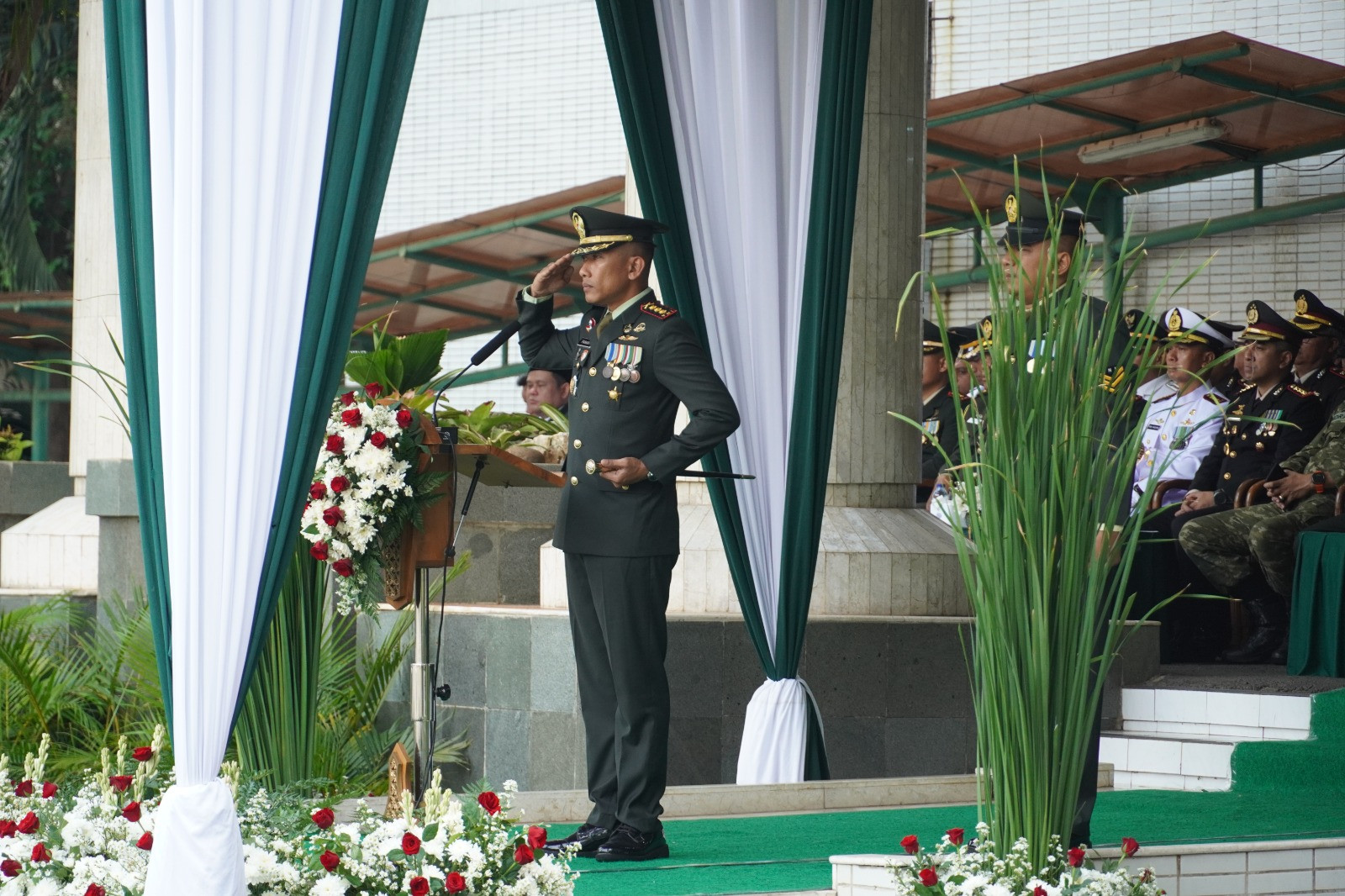 Dandim 0502/JU Pimpin Upacara HUT TNI ke-81 di Jakarta Utara