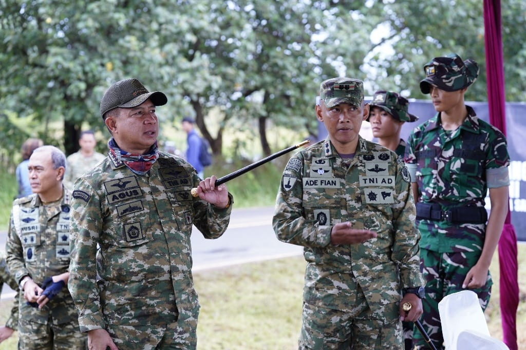 Panglima TNI Tinjau Yonif TP 890/Gardha Sakti di Garut, Jawa Barat