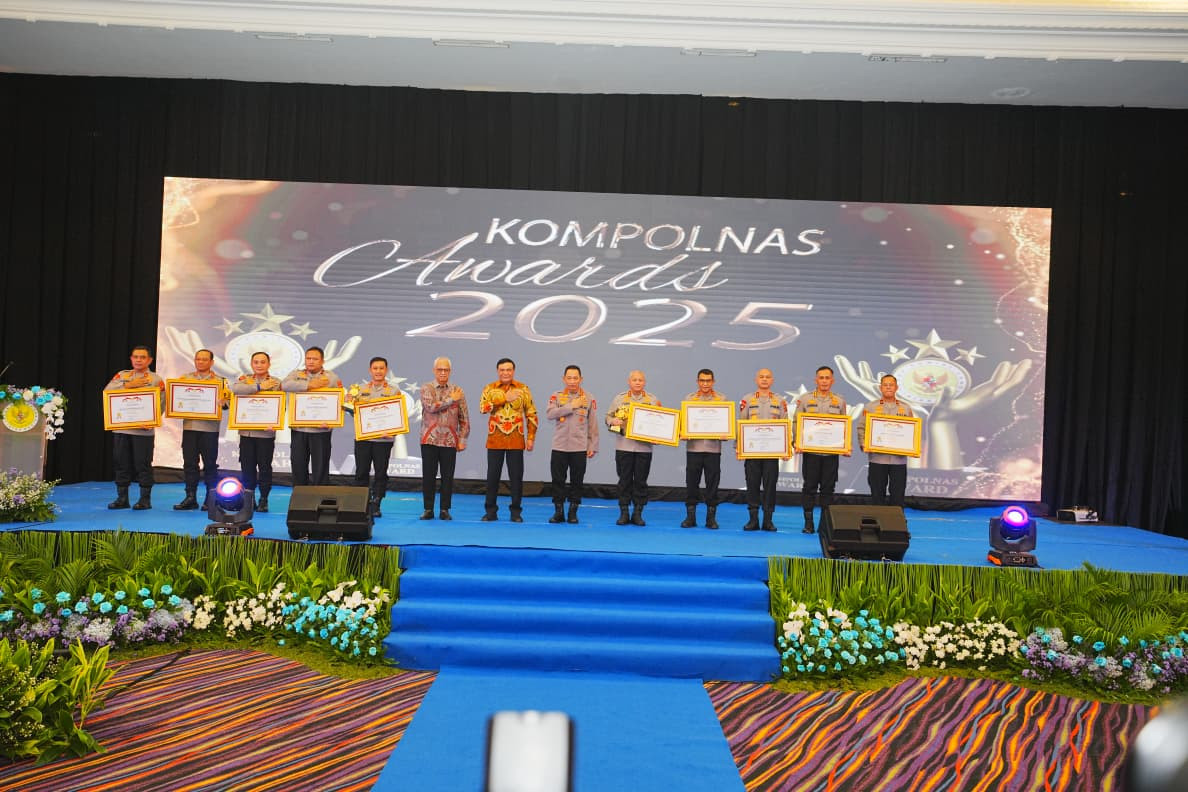 Kapolri Hadiri Kompolnas Award: Polri Tak Antikritik, Komitmen Terus Perbaiki Diri!