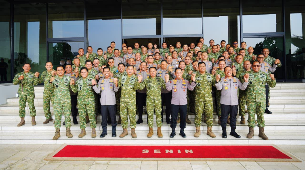 Panglima TNI Terima Kunjungan Silaturahmi Kapolri, Pererat Solidaritas TNI-Polri