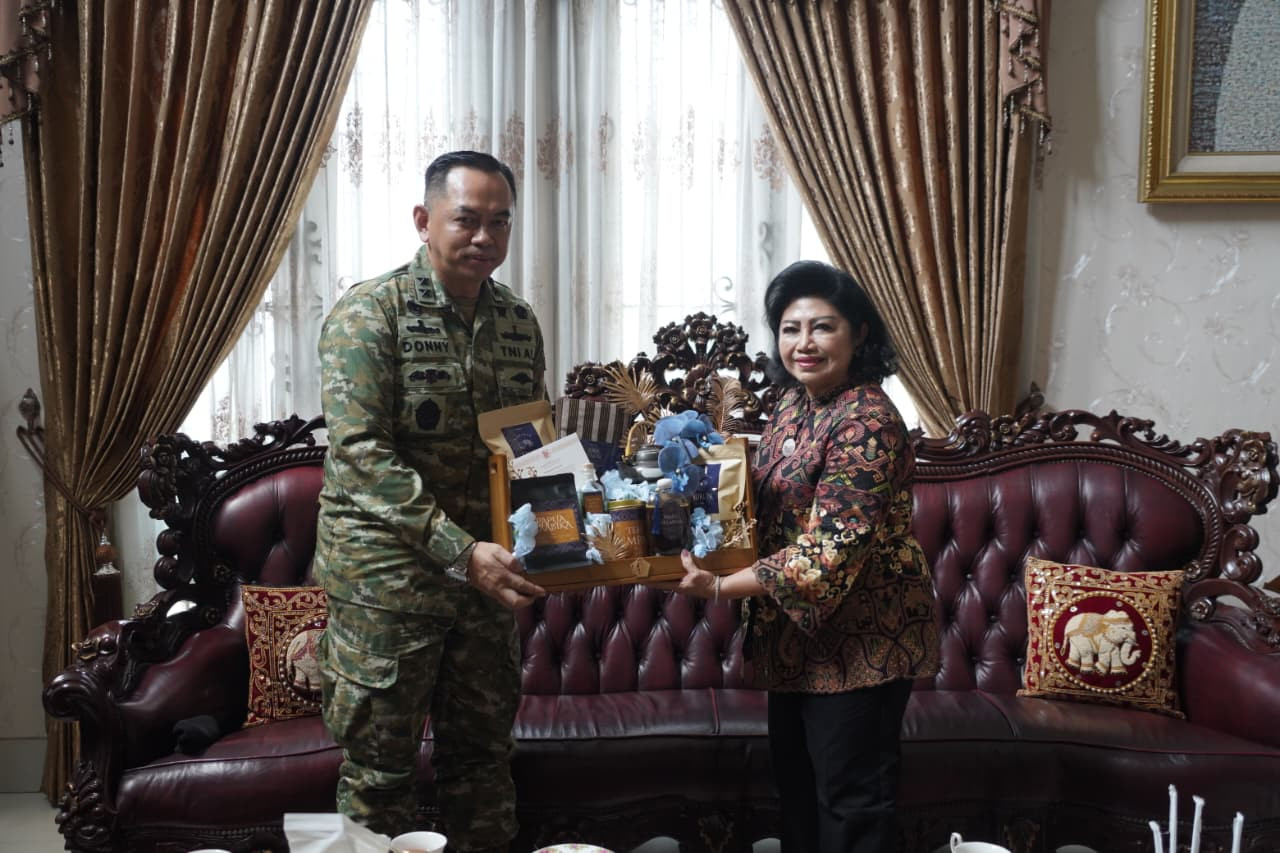 Jelang HUT Ke-81 TNI,  Pasahli Panglima TNI Anjangsana kepada Mantan Panglima TNI