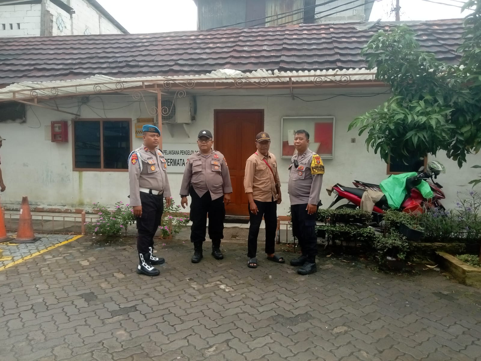 Cegah Kriminalitas Siang Hari, Polisi Patroli Dialogis di Jakarta Utara