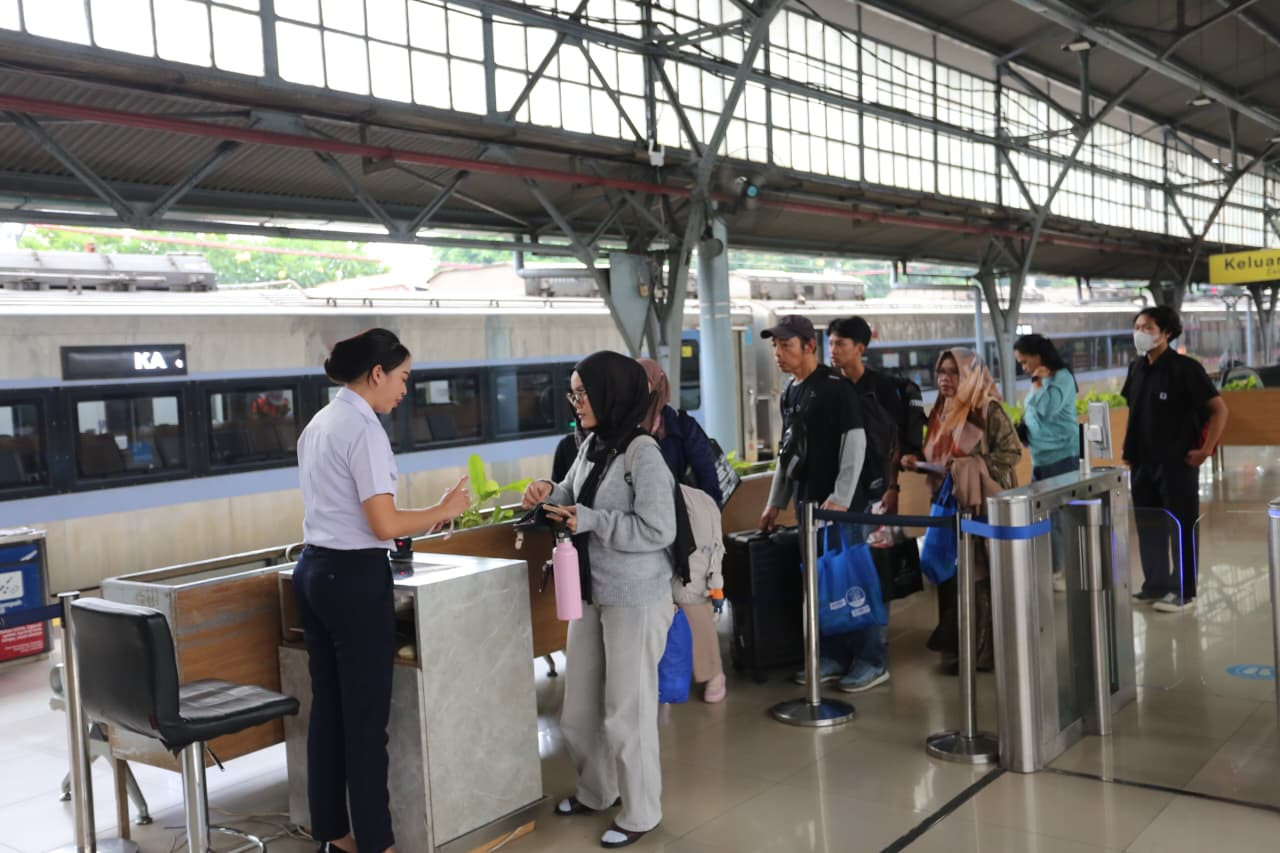 Siap-Siap War Tiket Kereta Murah Mudik Lebaran 2026, Mulai 16.30 WIB Sore Ini