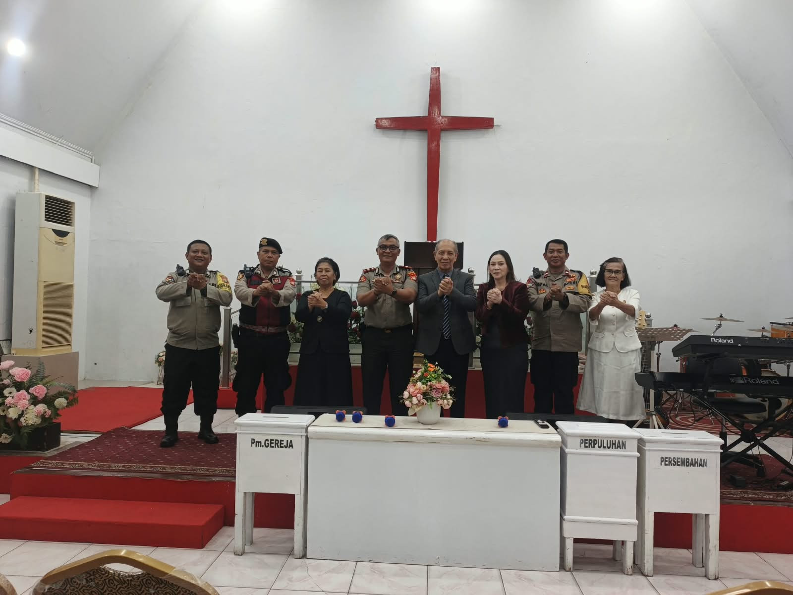 Minggu Kasih, Kapolsek Koja di Gereja Pantekosta : Ajak Warga Cegah Tawuran dan Jaga Keamanan Lingkungan