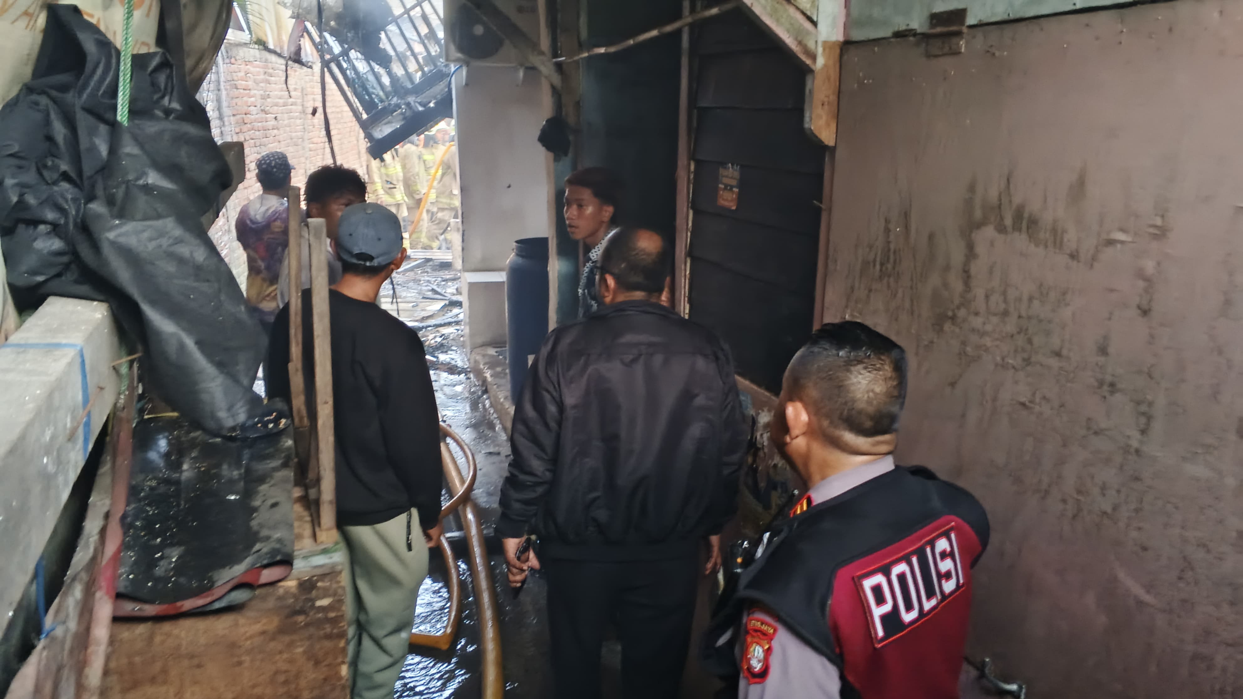 Polisi Selidiki Kebakaran di Muara Baru, Empat Rumah Warga Hangus Terbakar