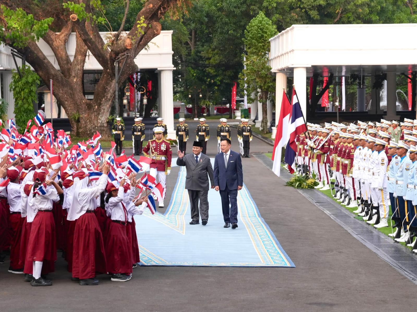 Disambut Upacara Kenegaraan, Kunjungan PM Anutin Charnvirakul Perkuat Hubungan Indonesia-Thailand