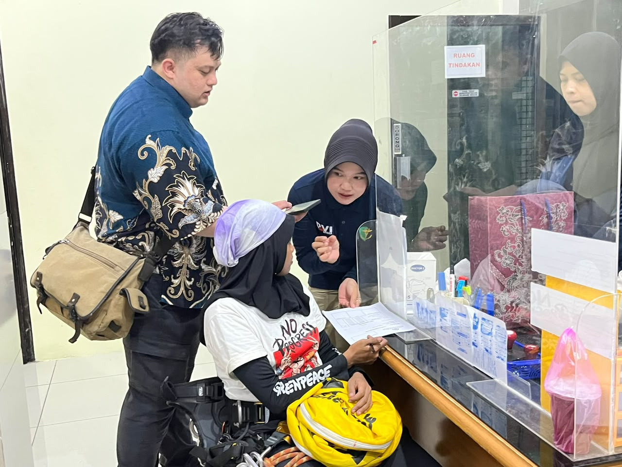 Keselamatan Masyarakat adalah Prioritas Utama, Enam Orang Dapat Pelayanan Kesehatan di Bundaran HI