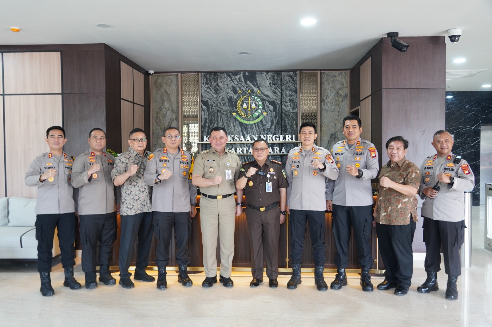 Kapolres Metro Jakut Bersama Forkopimko Plus Jakarta Utara Perkuat Sinergi Lewat Kunjungan ke Kejaksaan Negeri Jakarta Utara
