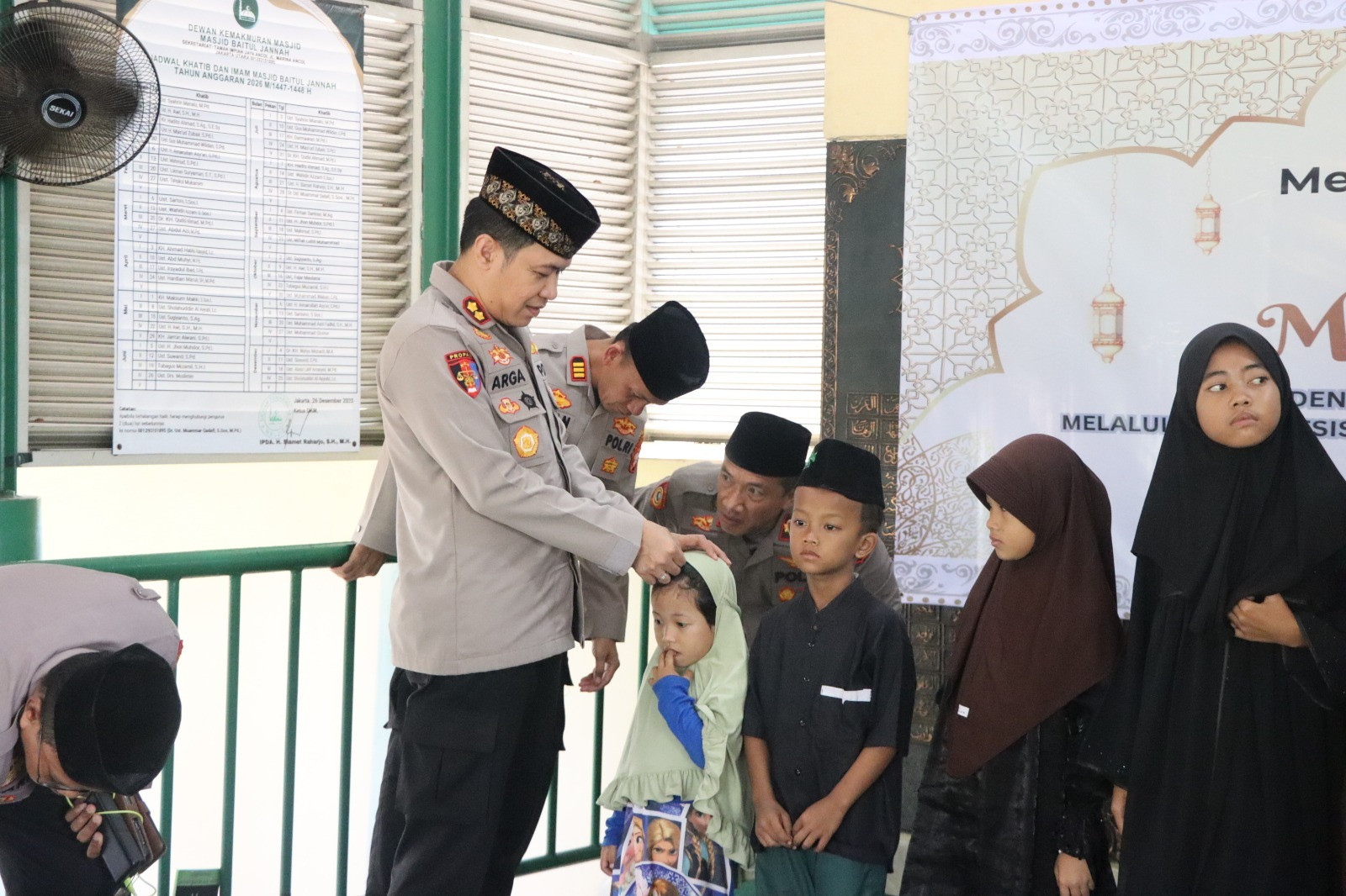 Polres Kepulauan seribu memperingati Maulid Nabi dengan Doa Bersama Ojol dan Sabuk Kamtibmas untuk Jakarta Aman dan Damai