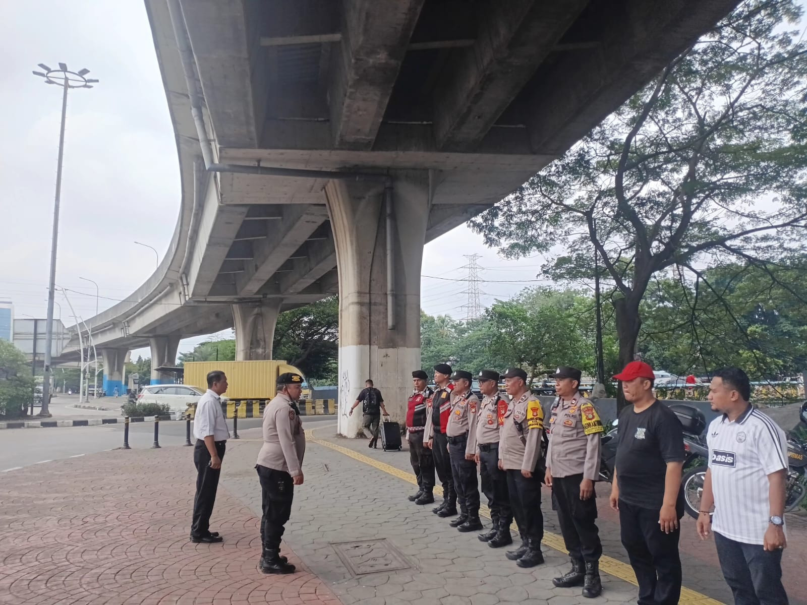 Polisi Gelar Penyekatan di Koja, Antisipasi Aksi Unjuk Rasa Mahasiswa
