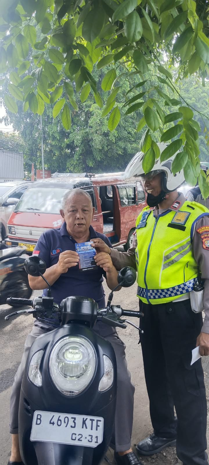 Polisi Bersama Masyarakat,Satlantas Polsek Bekasi Barat Gelar Operasi Patuh Jaya 2026 Secara Humanis