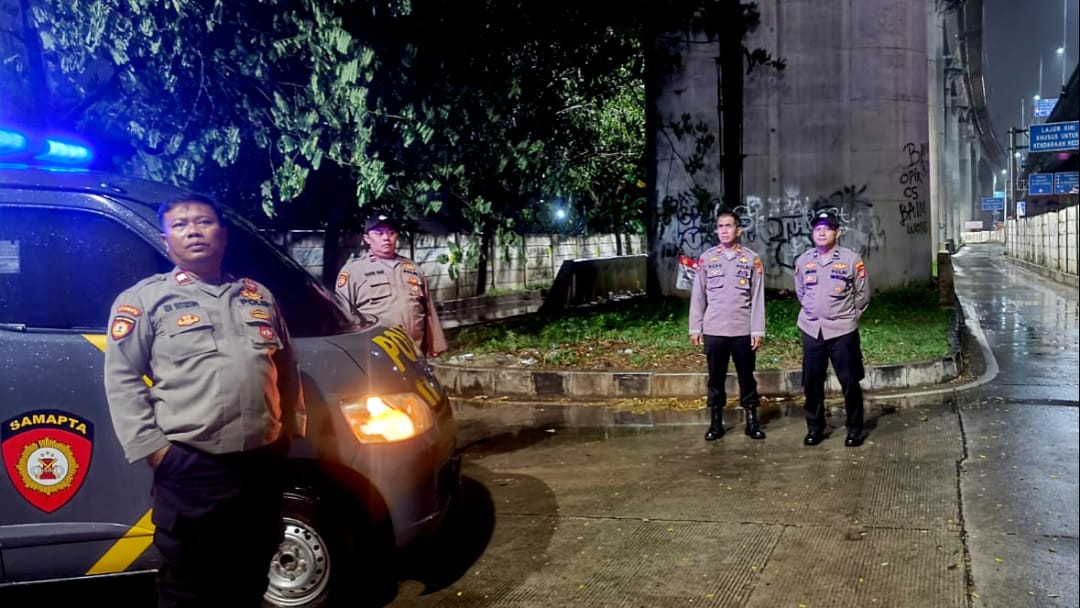 Sisir Titik Rawan, Unit Samapta Polsek Bekasi Selatan Optimalkan Patroli Hingga Dini Hari