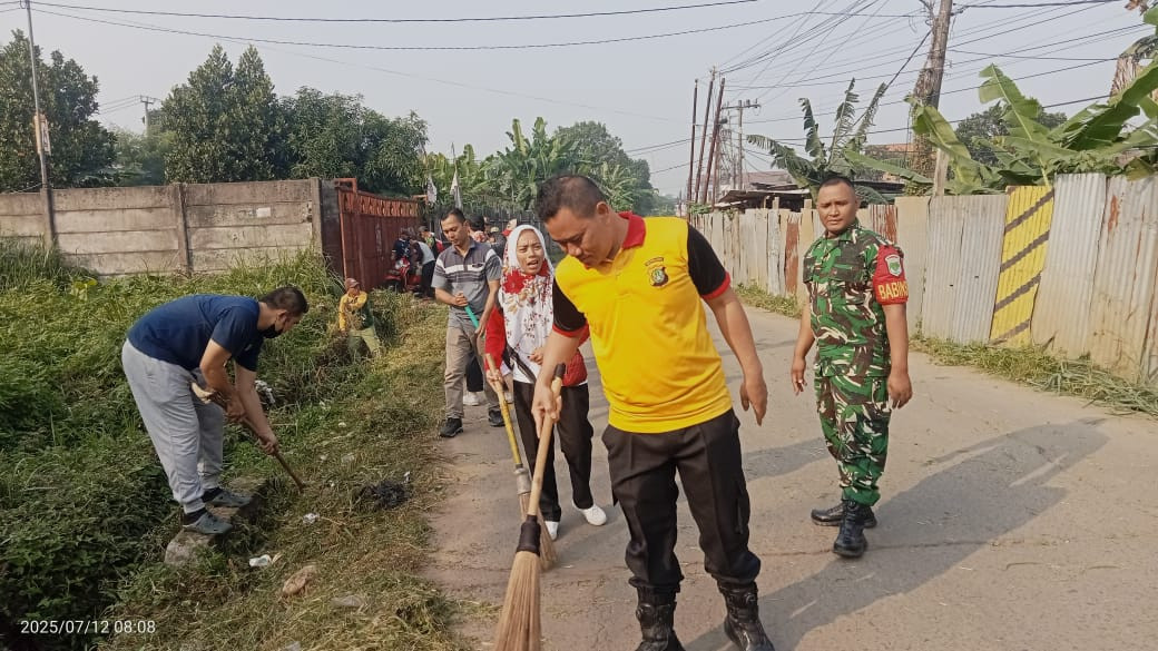Bhabinkamtibmas Kelurahan Cimuning Ikut Serta dalam Kegiatan ke-3 Kelurahan Cimuning