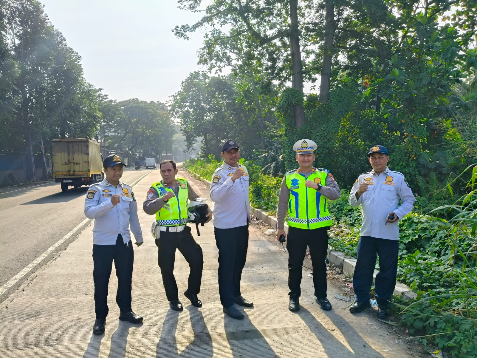 Cegah Kemacetan Pagi Hari, Polisi Lakukan Penertiban Lalu Lintas di Neglasari