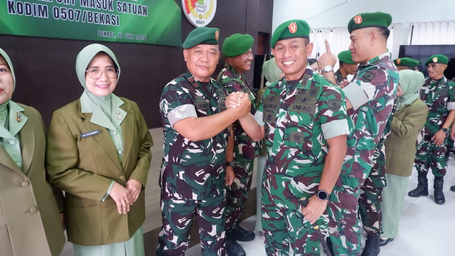 Pimpin Sertijab Danramil dan Korps Raport Masuk Satuan, Dandim 0507/Bekasi Tekankan Semangat Pengabdian Terbaik untuk Bangsa.