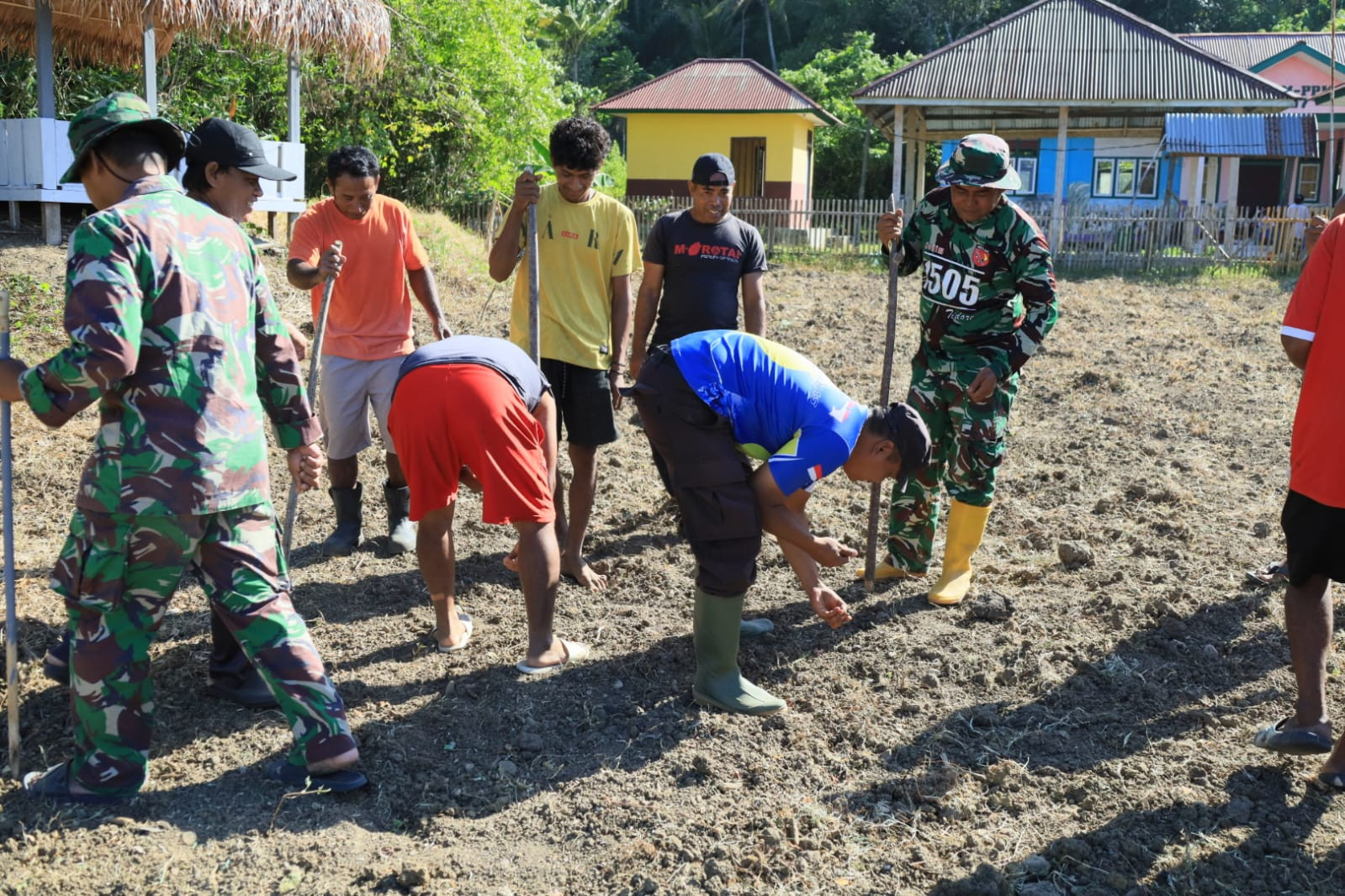 TMMD Ke-129 Tak Hanya Membangun, Tapi Juga Menanam Harapan Melalui Ketahanan Pangan