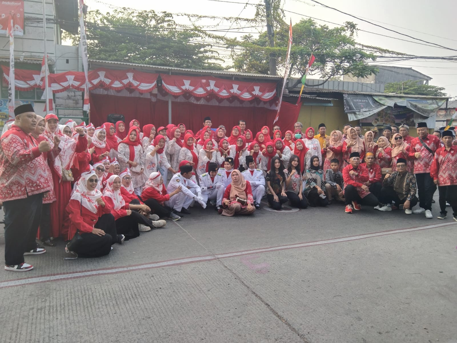 Semarak HUT ke-81 RI, RW 08 Kalibaru Serukan Persatuan dan Bhinneka Tunggal Ika