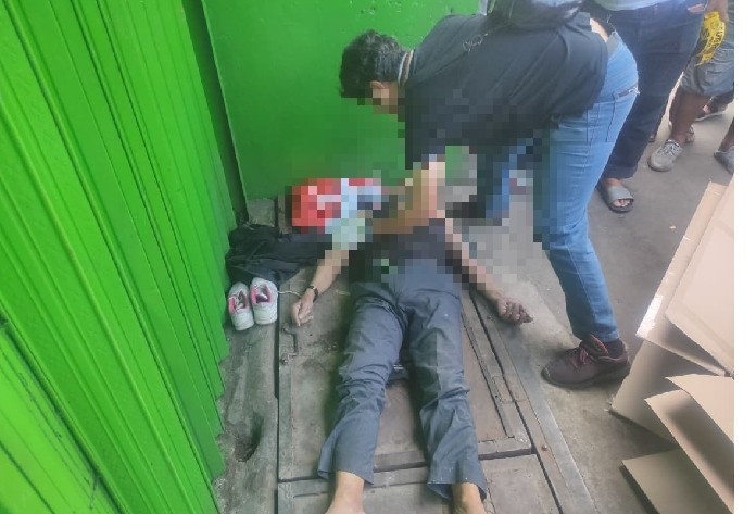 Respon Cepat Polisi Tindaklanjuti Laporan Warga, Pria Tanpa Identitas Ditemukan Meninggal di Teras Toko Material Koja