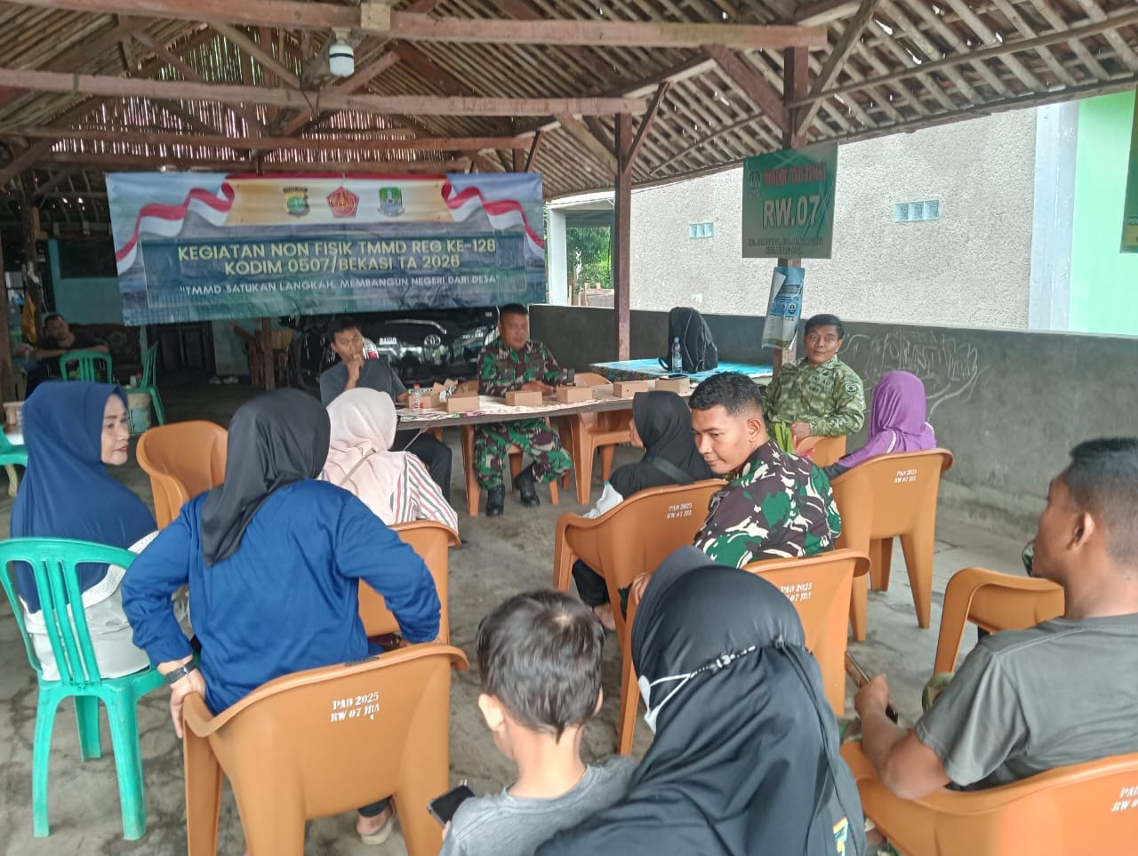 Tingkatkan Wawasan Warga, Satgas TMMD Ke-128 Kodim 0507/Bekasi Gelar Penyuluhan Bela Negara dan Pertanian