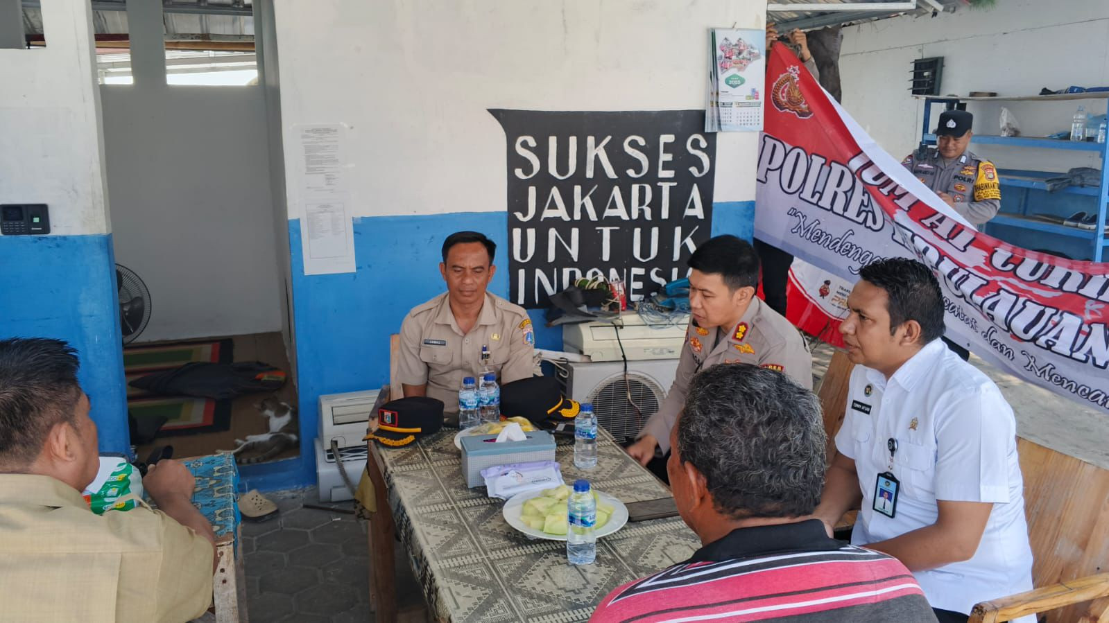 Kapolres Kepulauan Seribu Gelar Jumat Curhat di Pulau Pramuka, Serap Aspirasi Warga soal Keamanan Wilayah