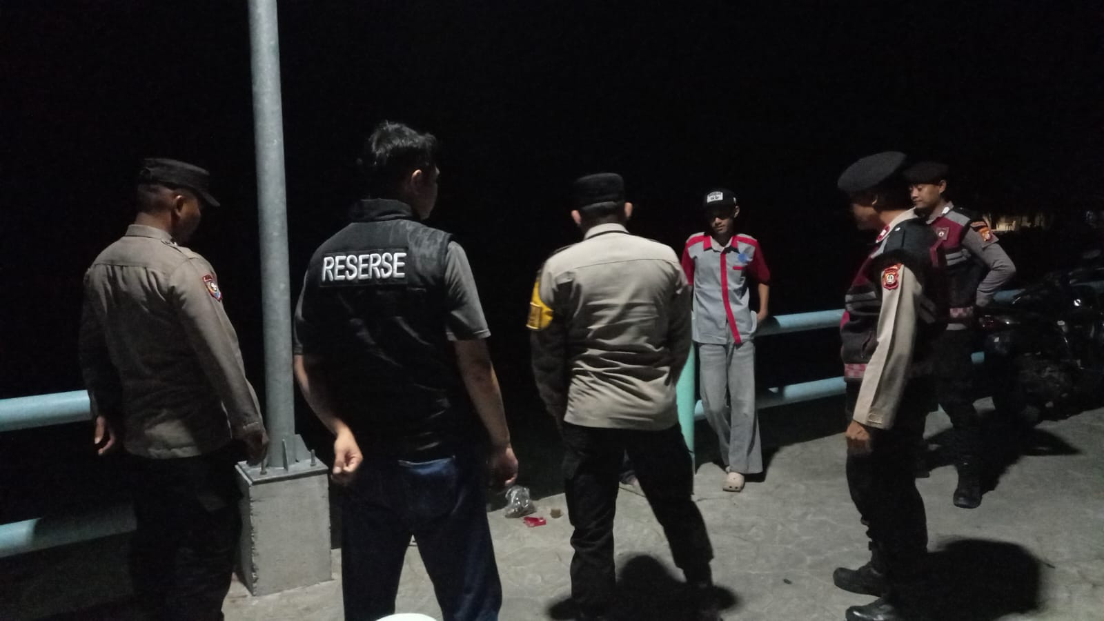 Patroli 3C dan Sosialisasi Layanan Polisi 110, Polsek Kepulauan Seribu Selatan Hadir Jaga Kamtibmas Pulau-Pulau Penduduk