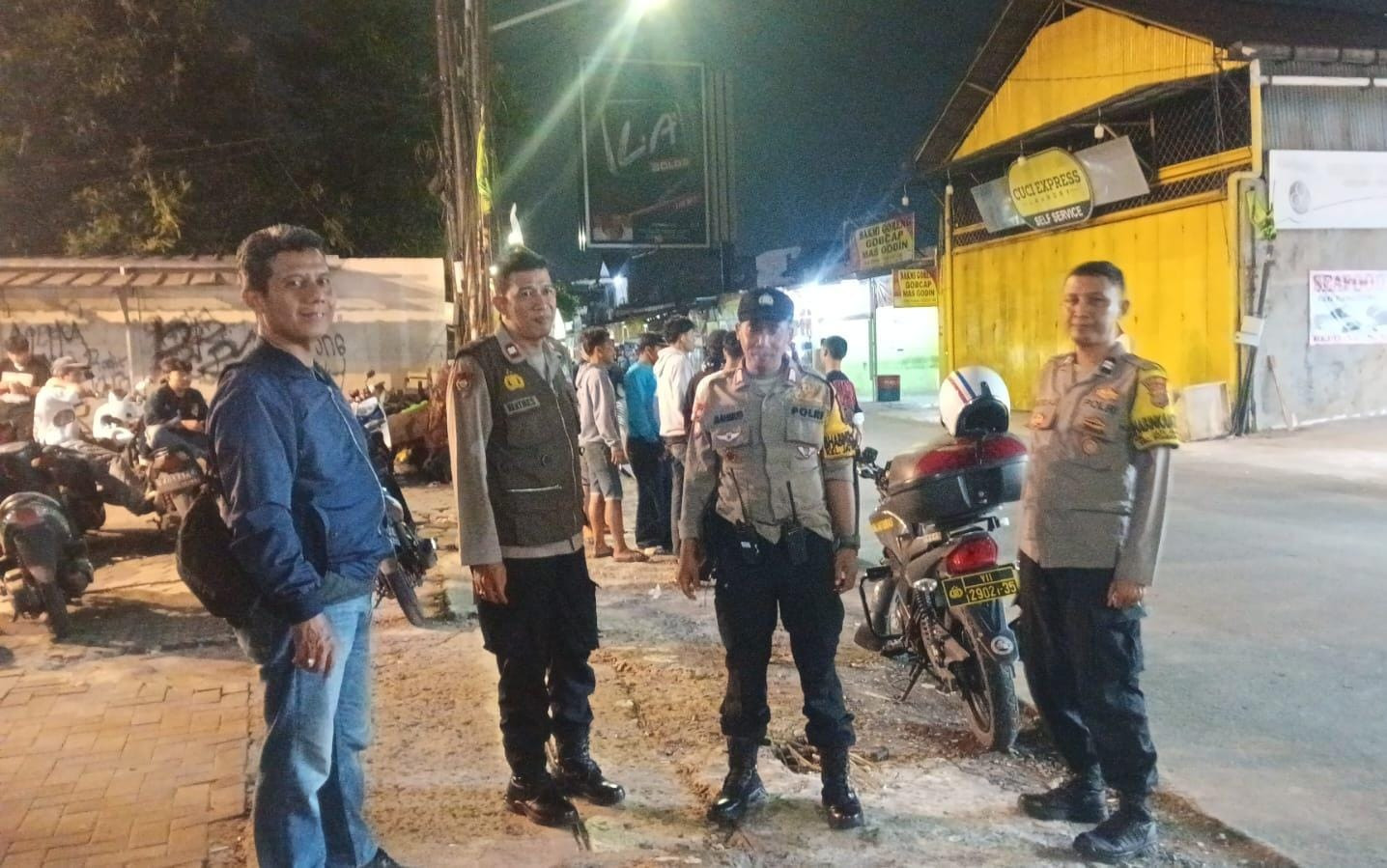Humanis Polsek Pondok Gede Membubarkan Balap Liar Jatimakmur