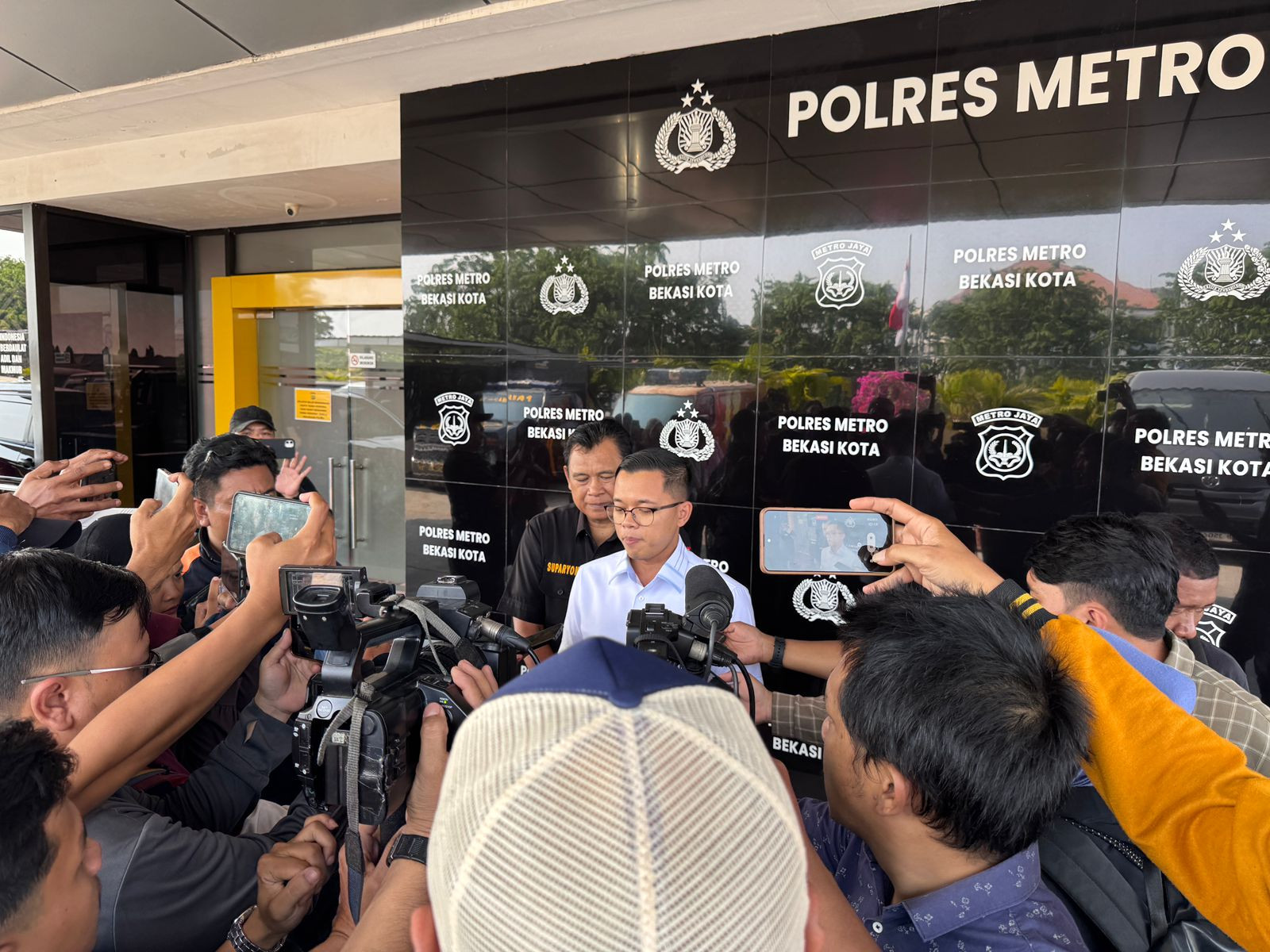 Polres Metro Bekasi Kota Tetapkan 3 Tersangka Kasus Penggelapan Saldo TikTok dari Selegram Vilmei Rp 1,2 Miliar