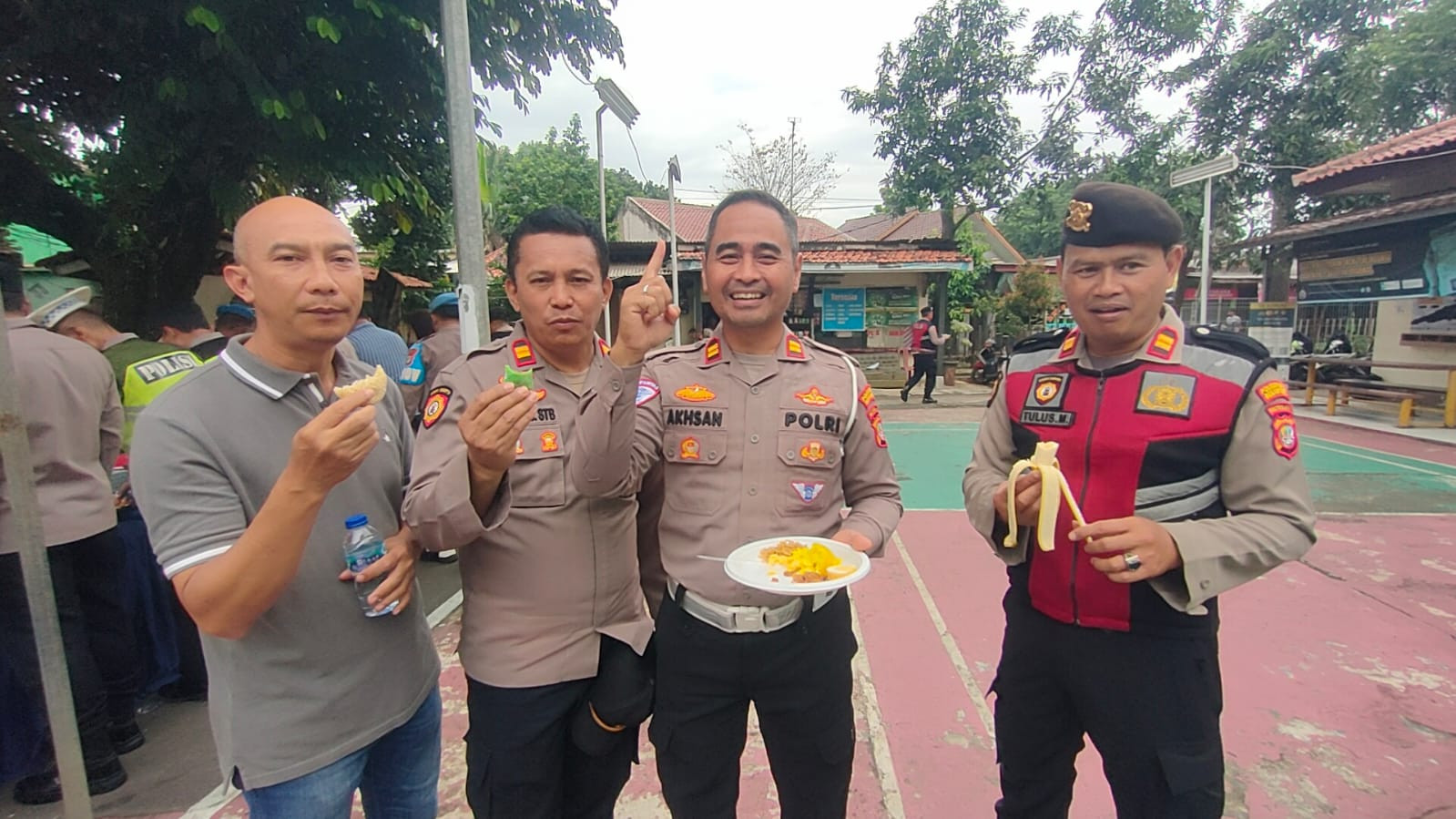 Tasyakuran Kenaikan Pangkat Warnai Kebersamaan Personel Polsek Bantar Gebang