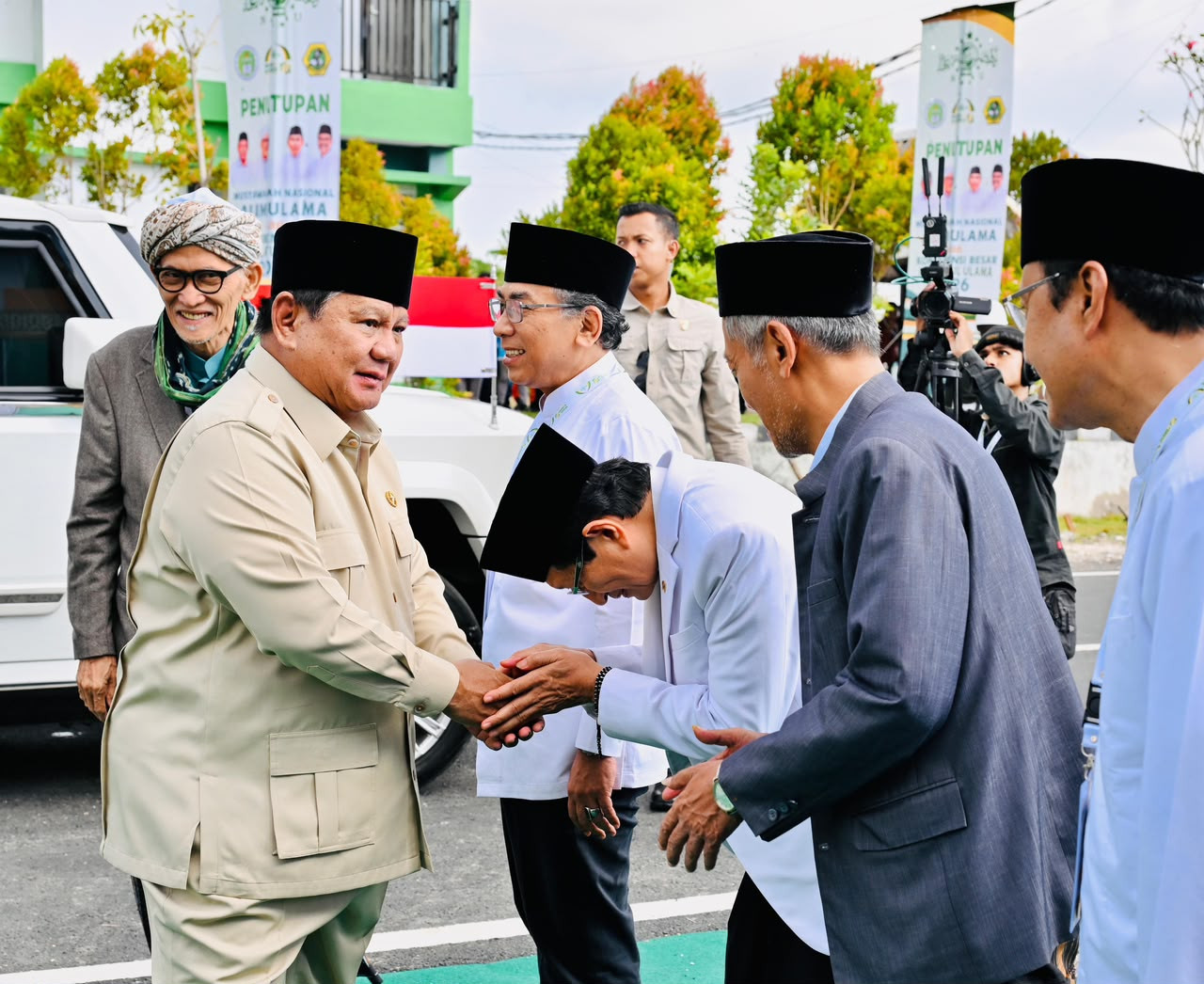 Panglima TNI Dampingi Presiden Prabowo Tutup Munas Alim Ulama dan Konbes NU 2026 di Bangkalan