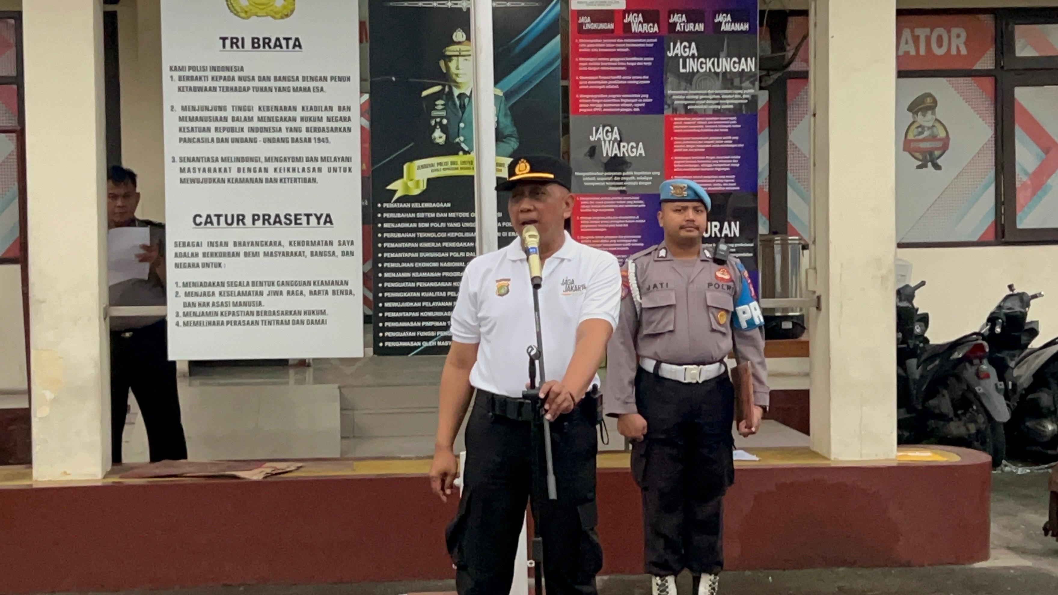 Apel Pencanangan Jaga Jakarta Bersih dan Asri, Polsek Koja Gelar Aksi Bersih Mako dan Penguatan Disiplin Personel