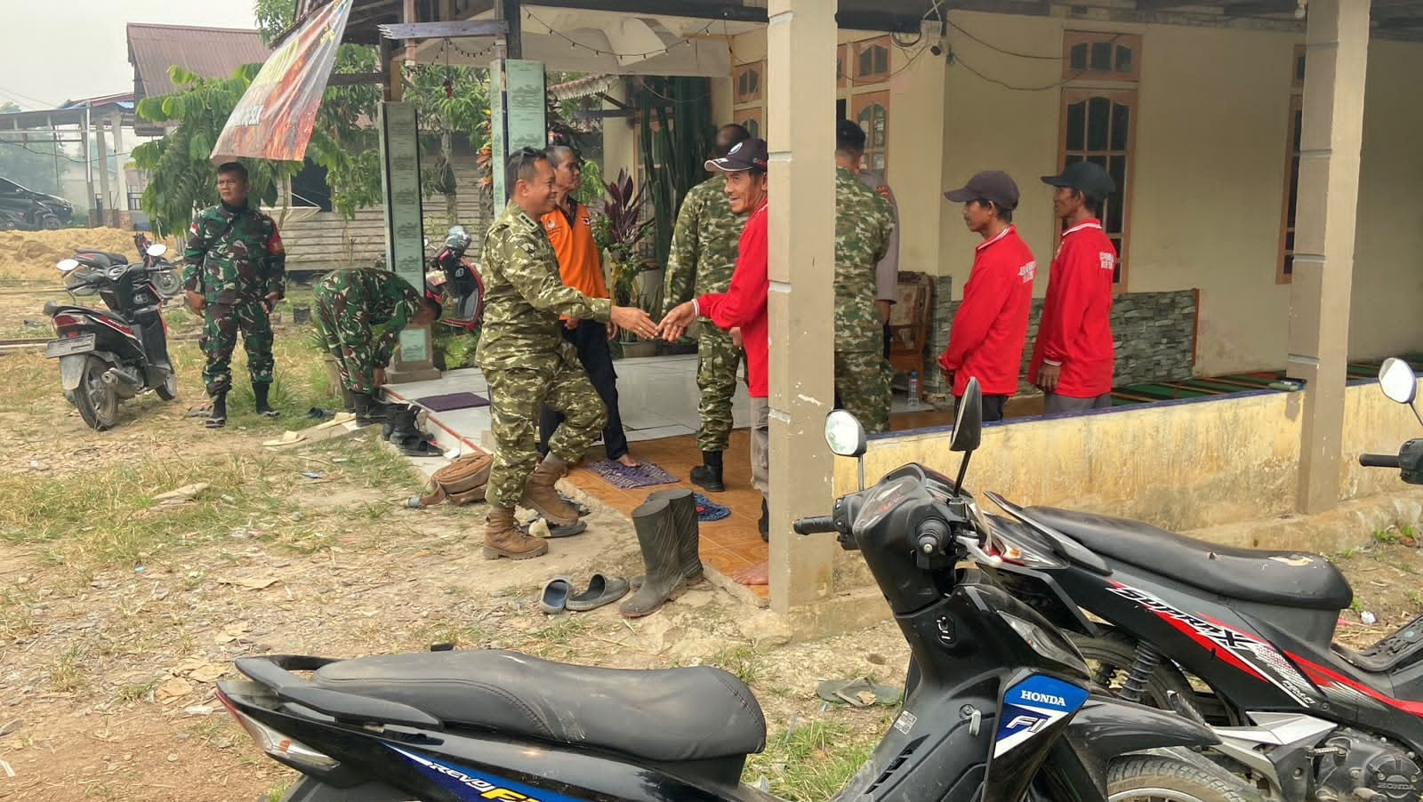 TNI Gelar Penyuluhan Pencegahan Karhutla di Kabupaten Sambas