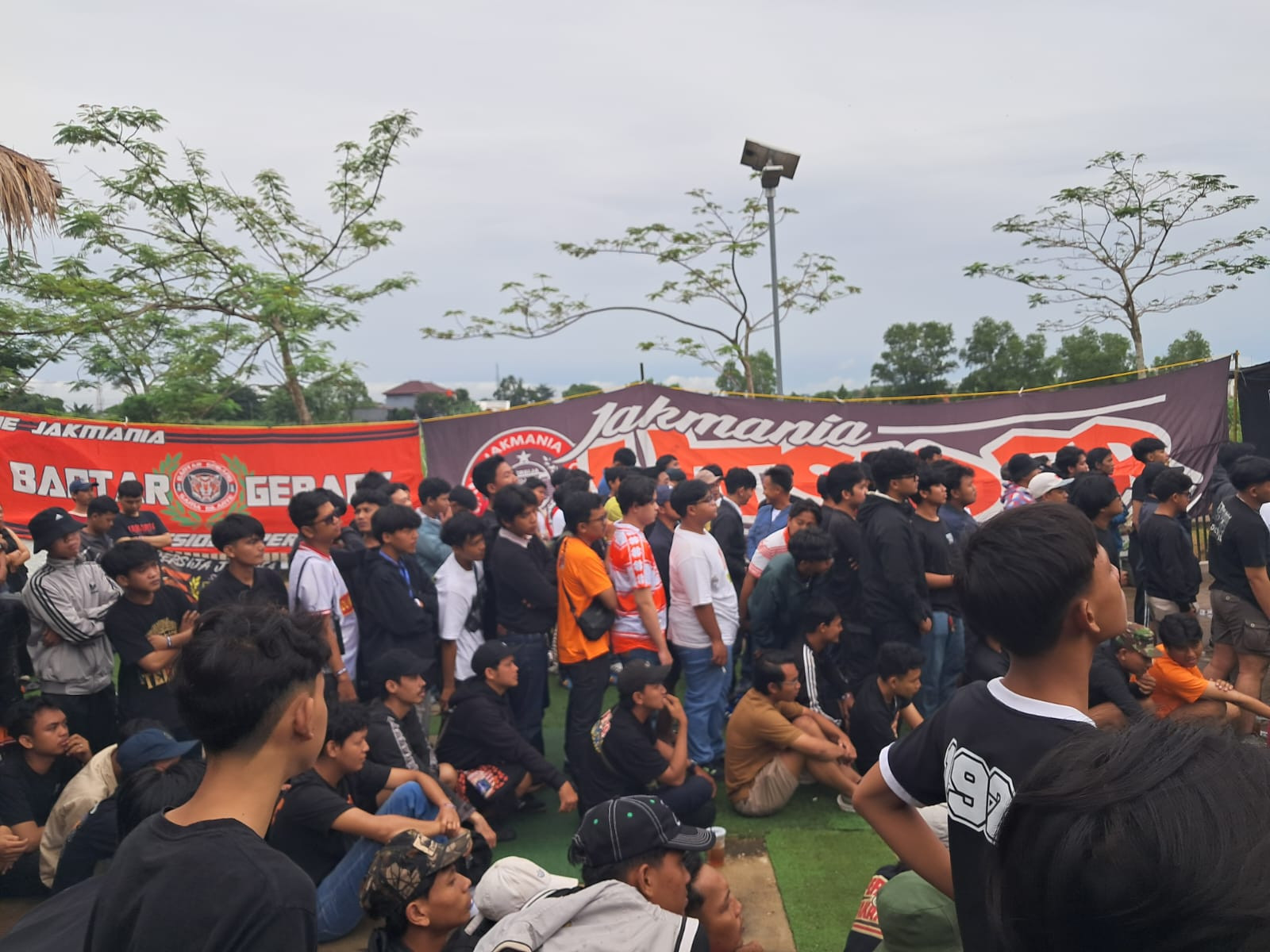 PELAYANAN PENGAMANAN NOBAR PERSIJA VS PERSIB DI PADURENAN MUSTIKA JAYA