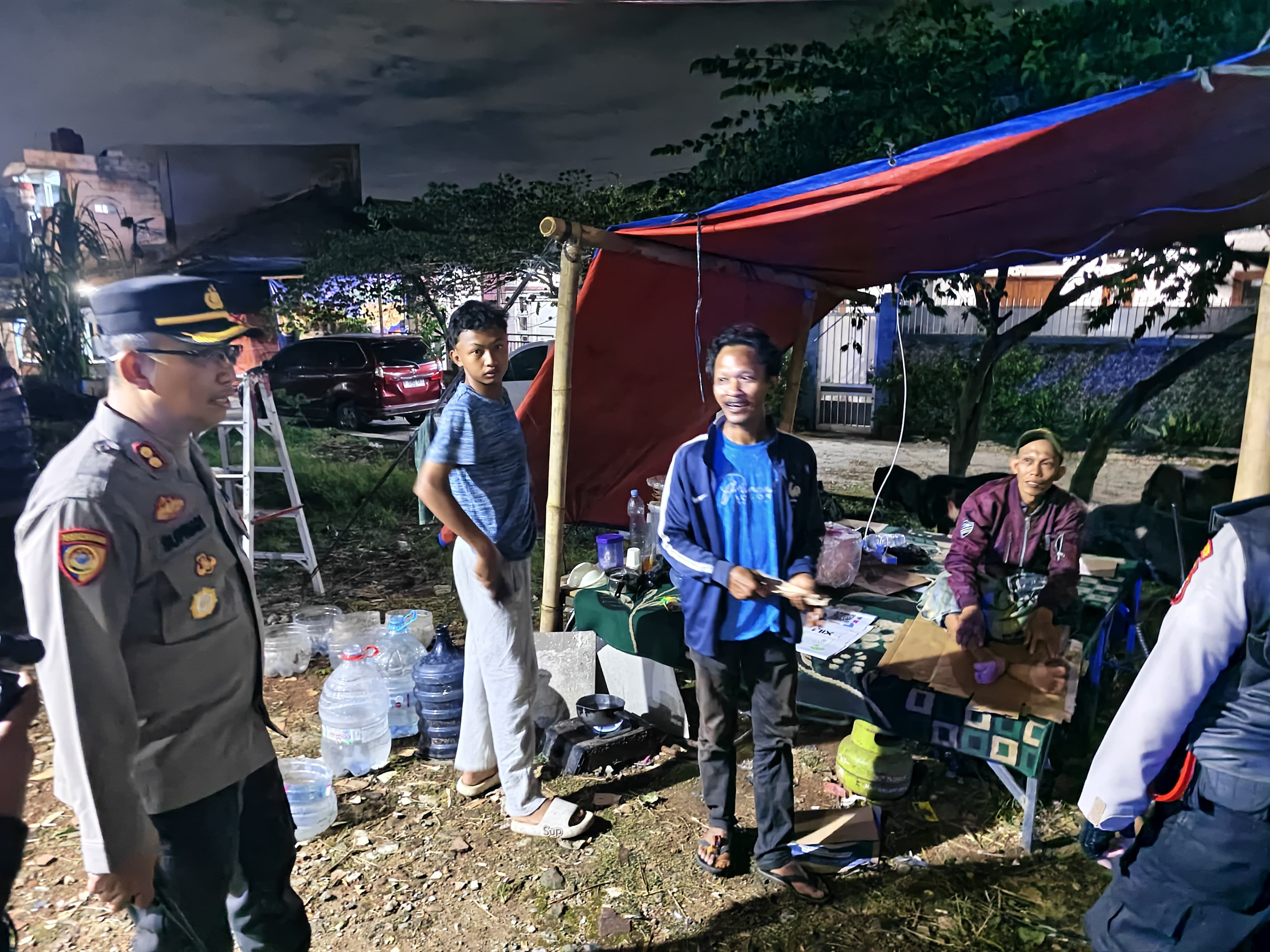 Patroli Tengah Malam Polres Metro Tangerang Kota Bikin Warga Tenang, Kapolres Ingatkan Bahaya Tawuran dan Begal
