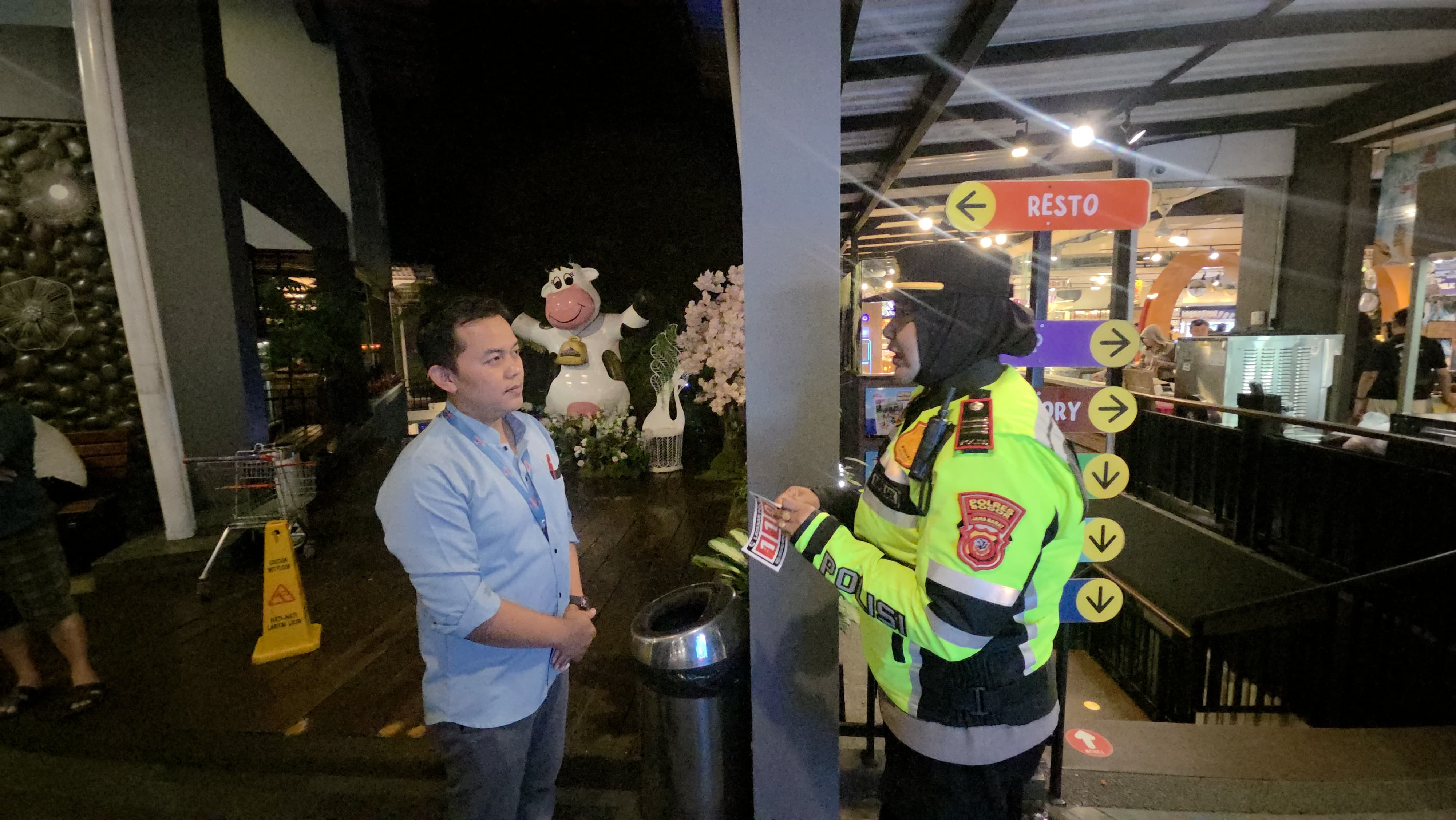 Kapolsek Megamendung Sosialisasikan Call Center 110, Pastikan Kamtibmas Kondusif Jelang Lebaran 2026