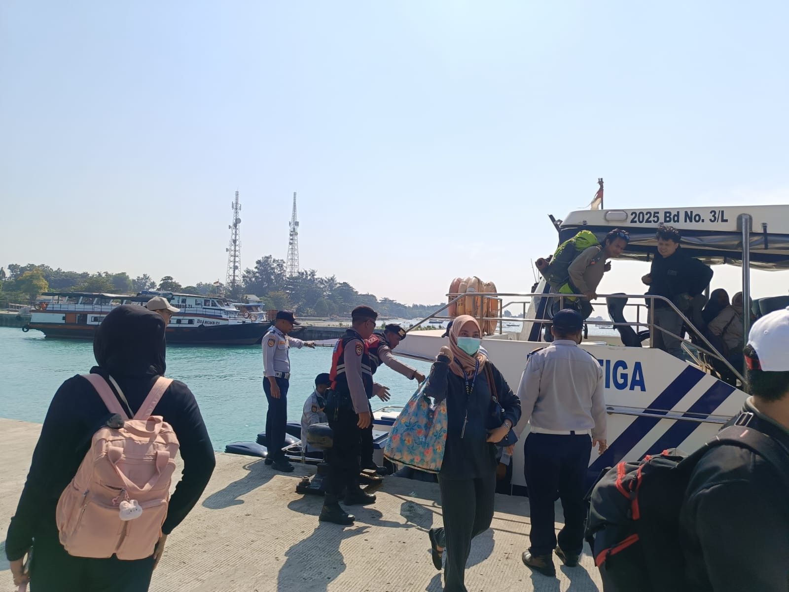 Jakarta On The Spot, Polres Kepulauan Seribu Tingkatkan Pelayanan Humanis di Dermaga dan Ajak Masyarakat Manfaatkan Layanan Polisi 110