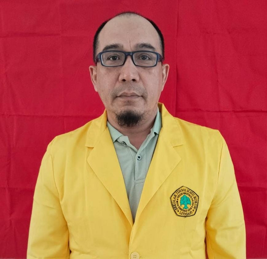 Bangku Kuliah Tak Mengenal Usia, Ghoni Tekuni Ilmu Hukum