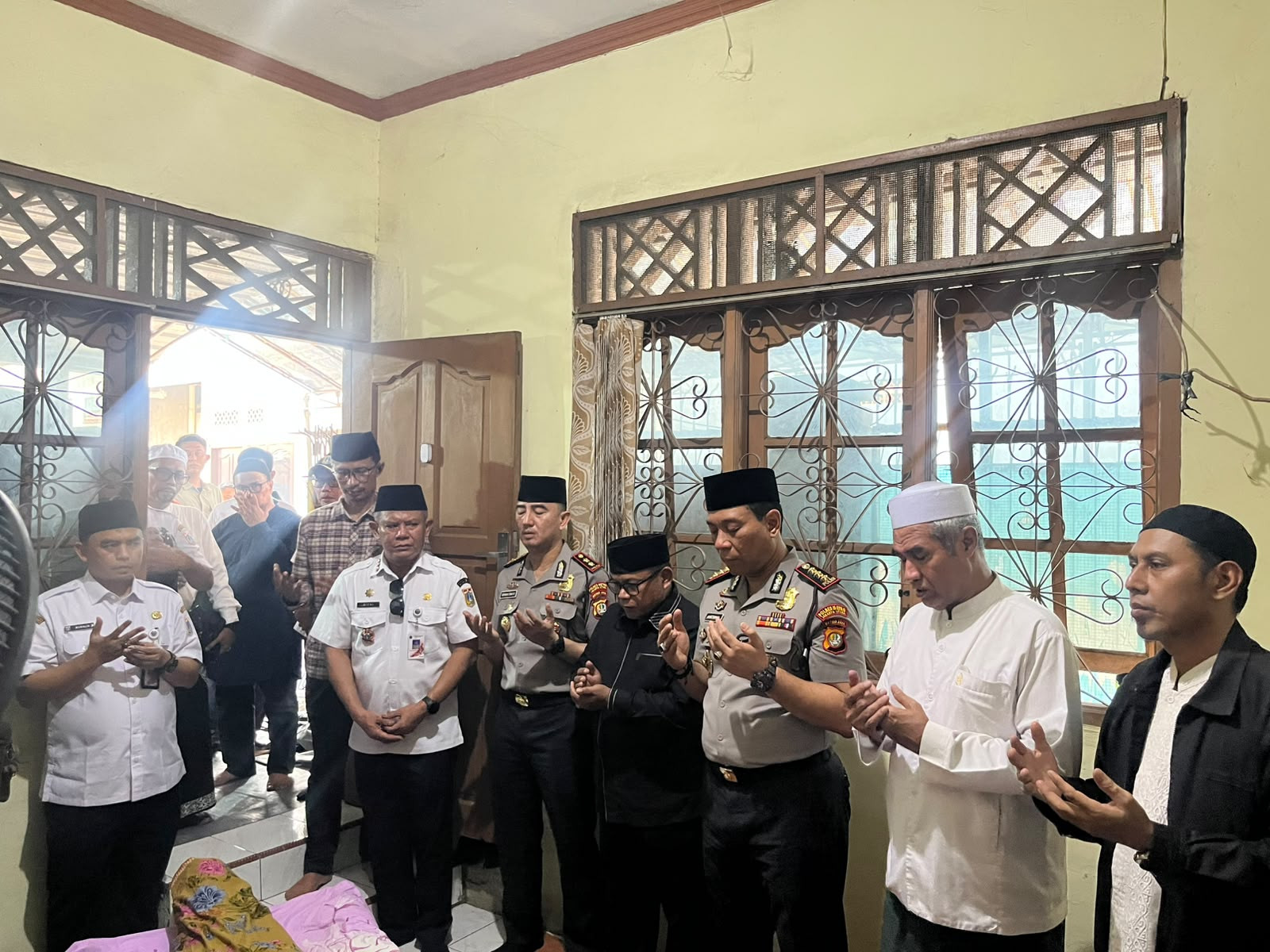 Kapolres Metro Jakarta Utara Melayat ke Rumah Duka Ketua FKUB, Kenang Peran Almarhum dalam Merawat Kerukunan