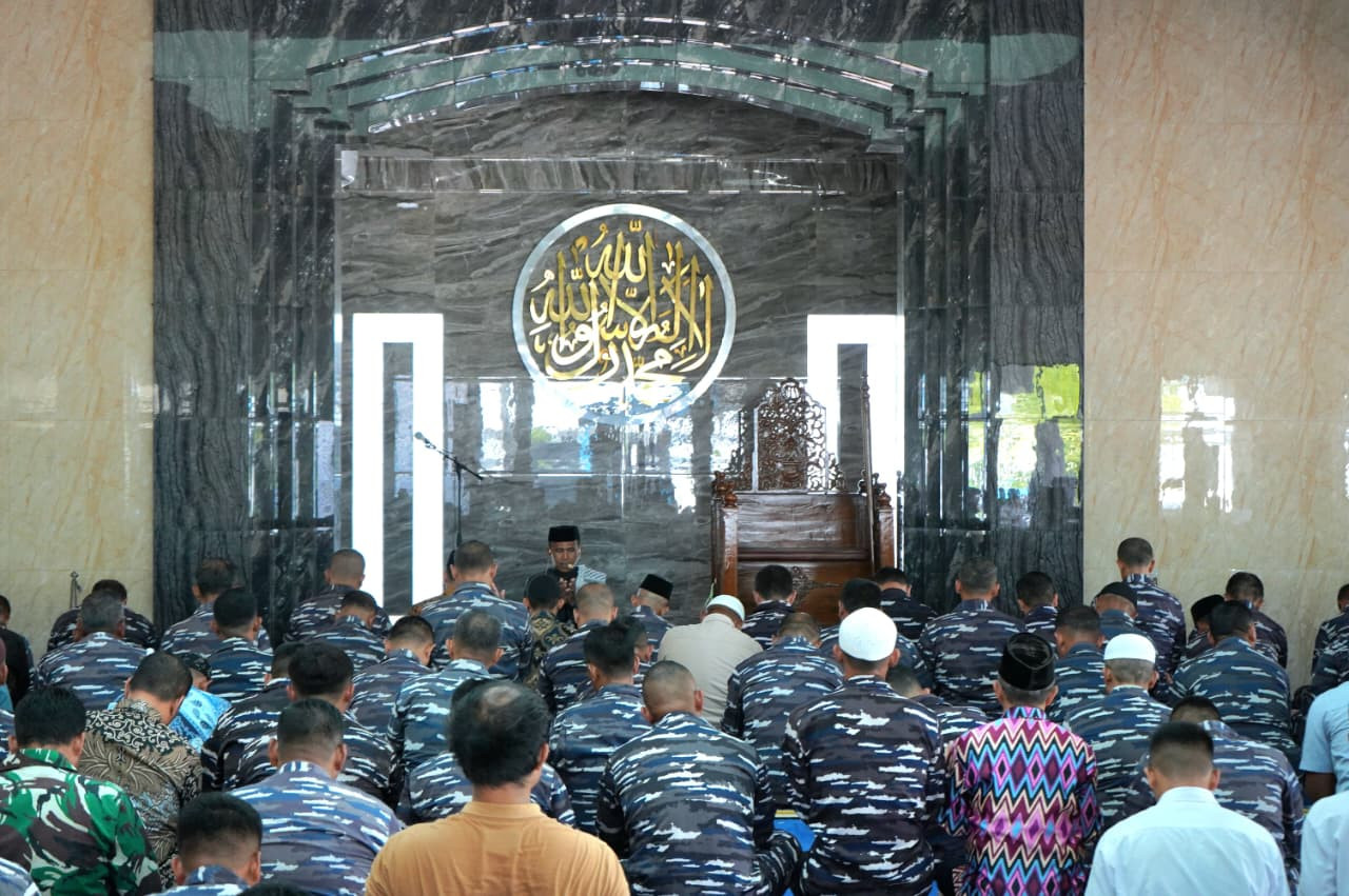 Prajurit TNI AL dan PNS Kodaeral I Laksanakan Doa Bersama Dalam Rangka Hari Pahlawan Tahun 2025